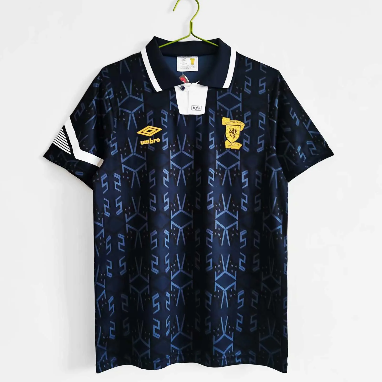 92-93 Scotland home 10
