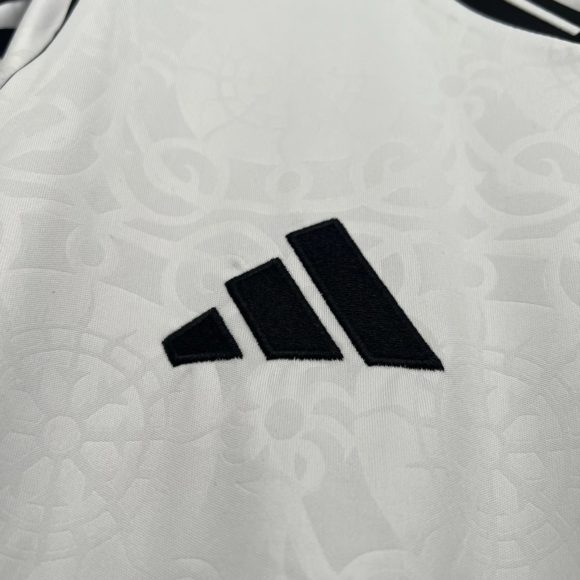 25-26 Fulham Home Kit Football Apparels Sport AAAAJersey Dropship Yupoo 6