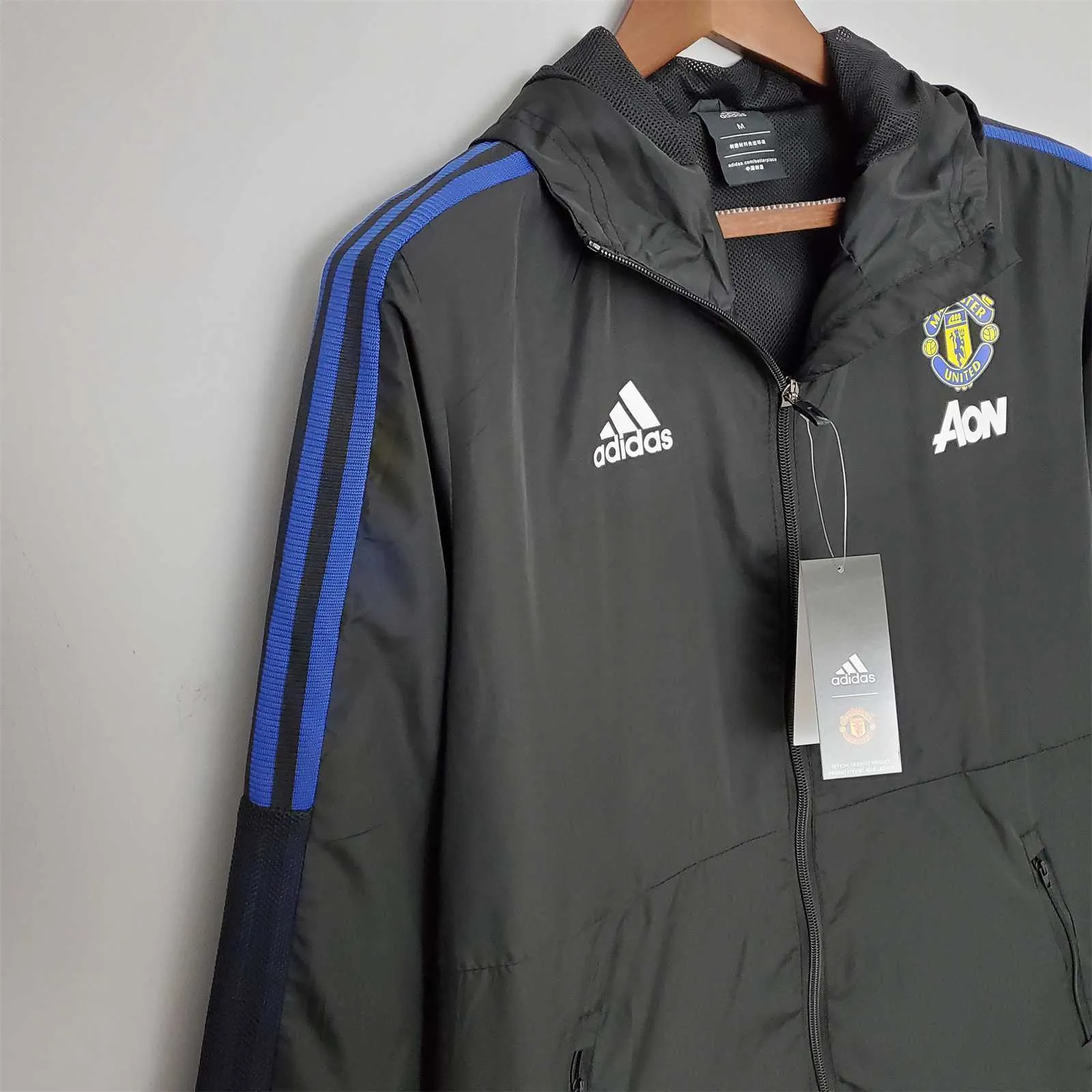 22-23 Manchester United black windbreaker 6