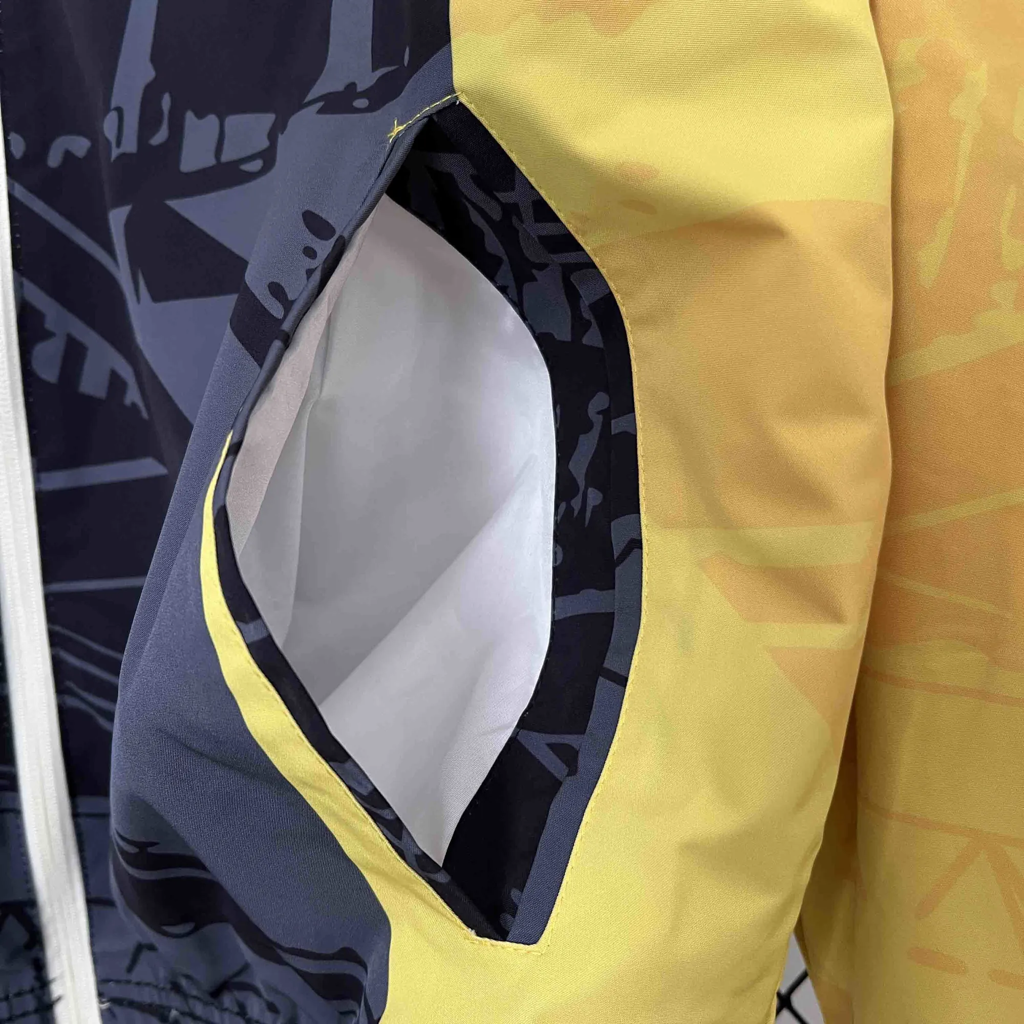 2024 Fluminese Trench Coat Reversible Windbreaker Double-Sides Jacket Soccer AAAAJersey Yupoo 3