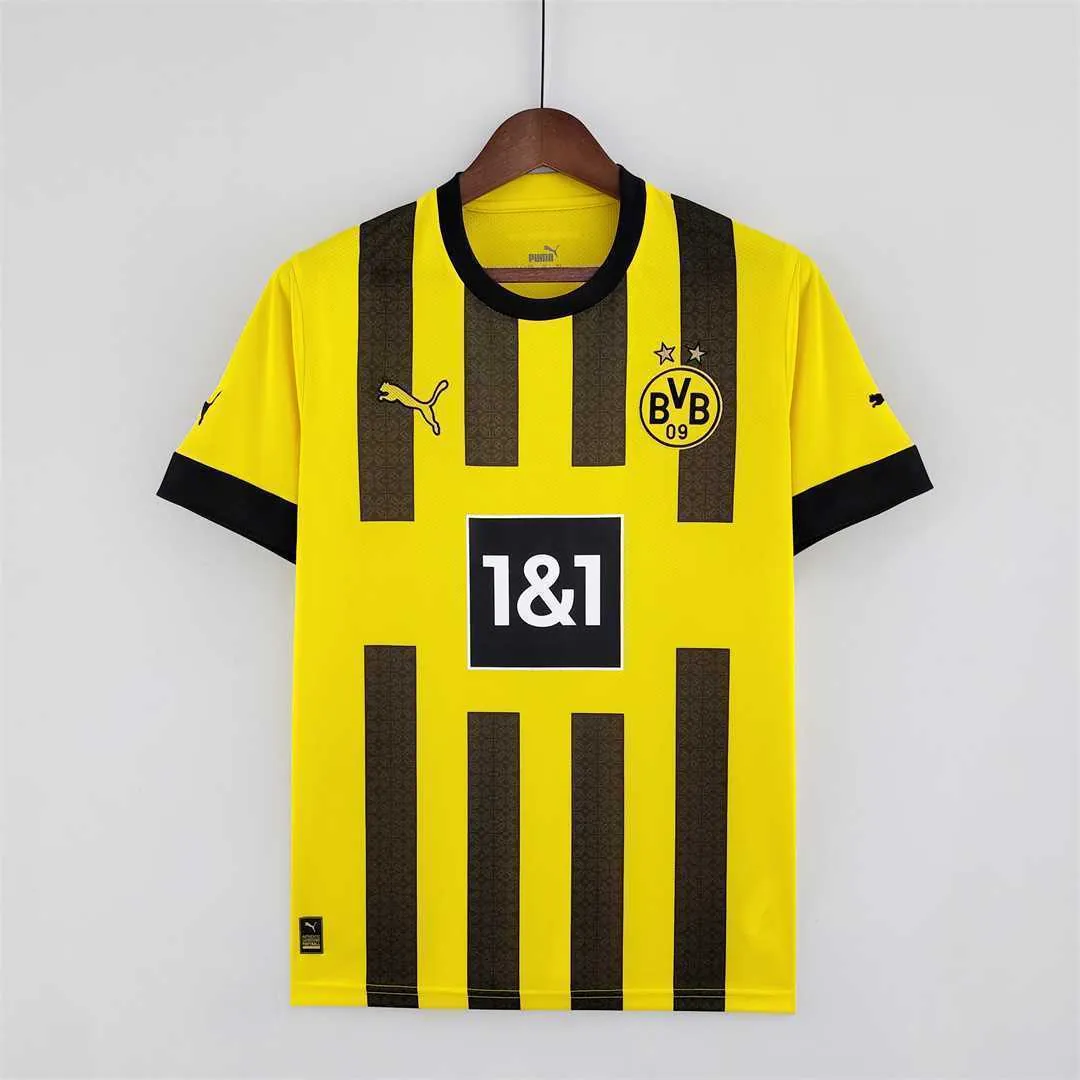 22-23 Dortmund home 12
