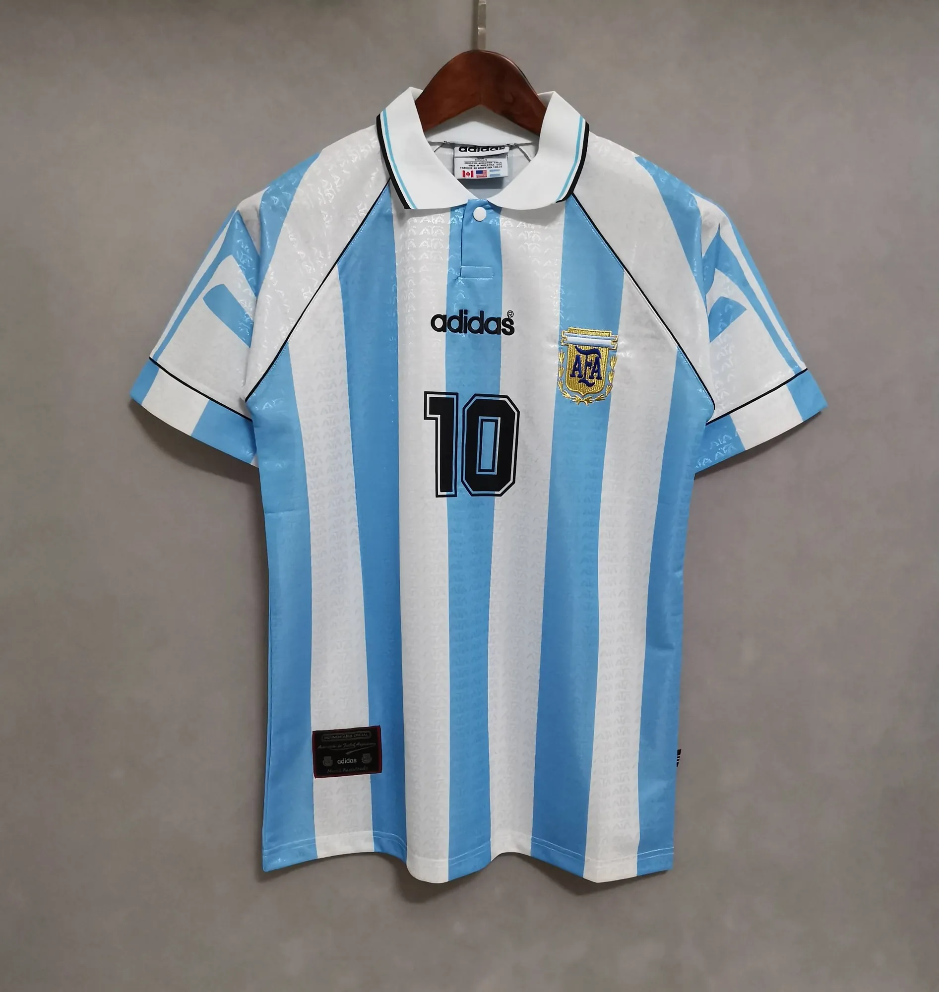 1994 Argentina home 15
