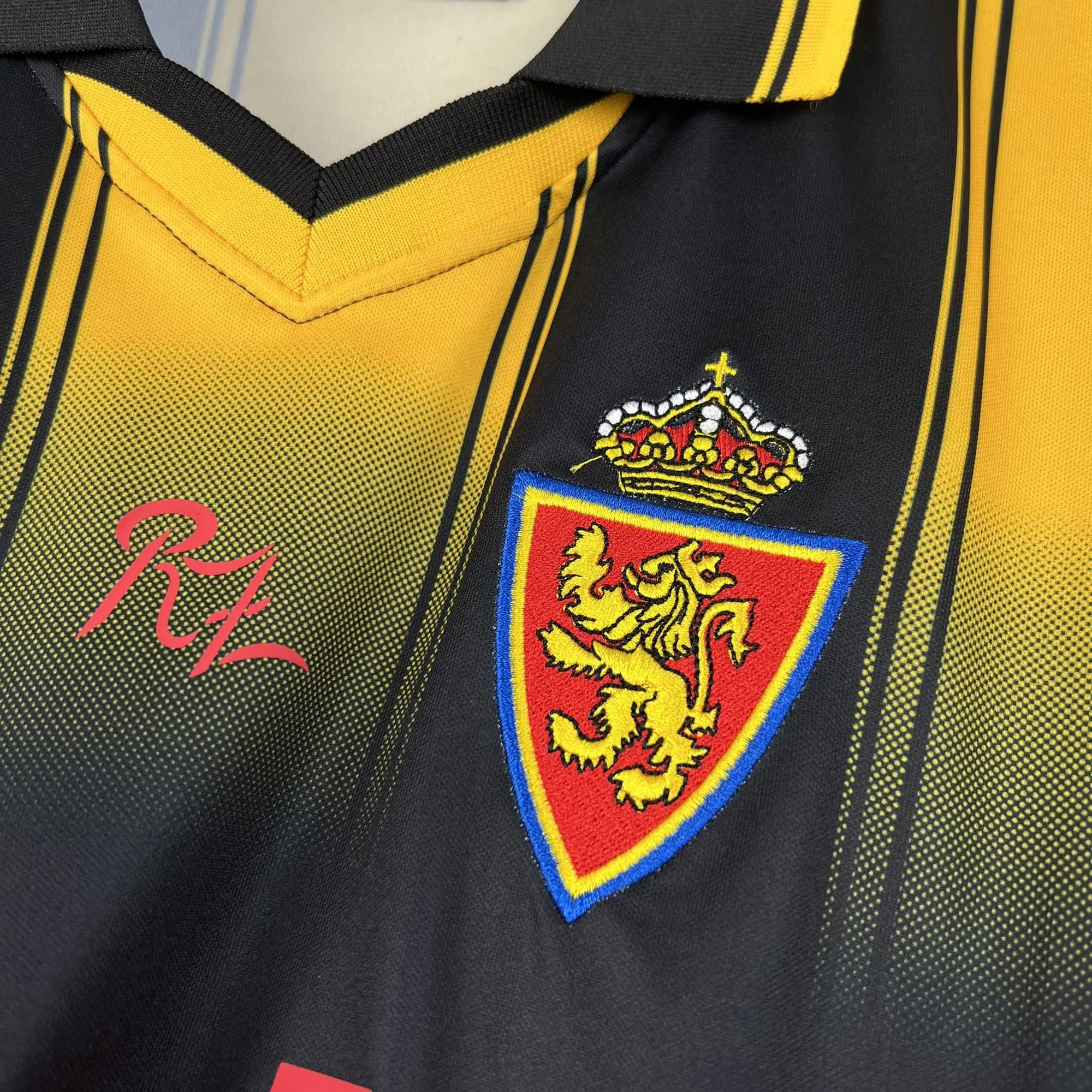 03-04 Retro Zaragoza Mens Away Retro Kit Vintage Soccer T-Shirt AAAAJersey Supply Yupoo 7 7