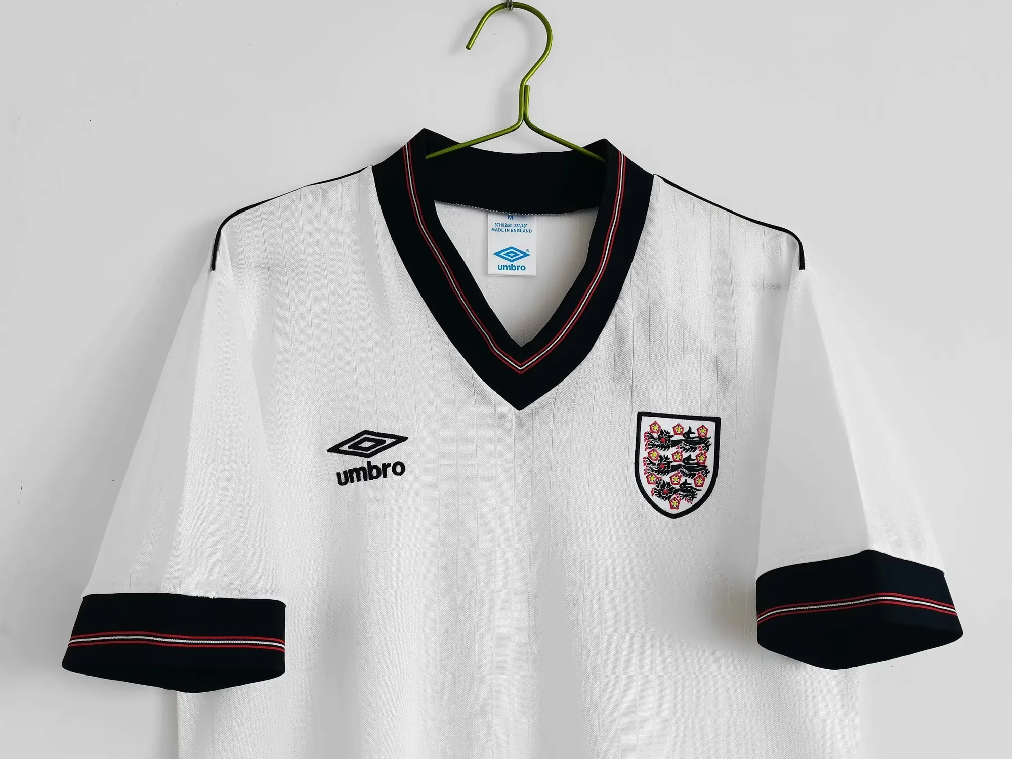 84-87 England home 2