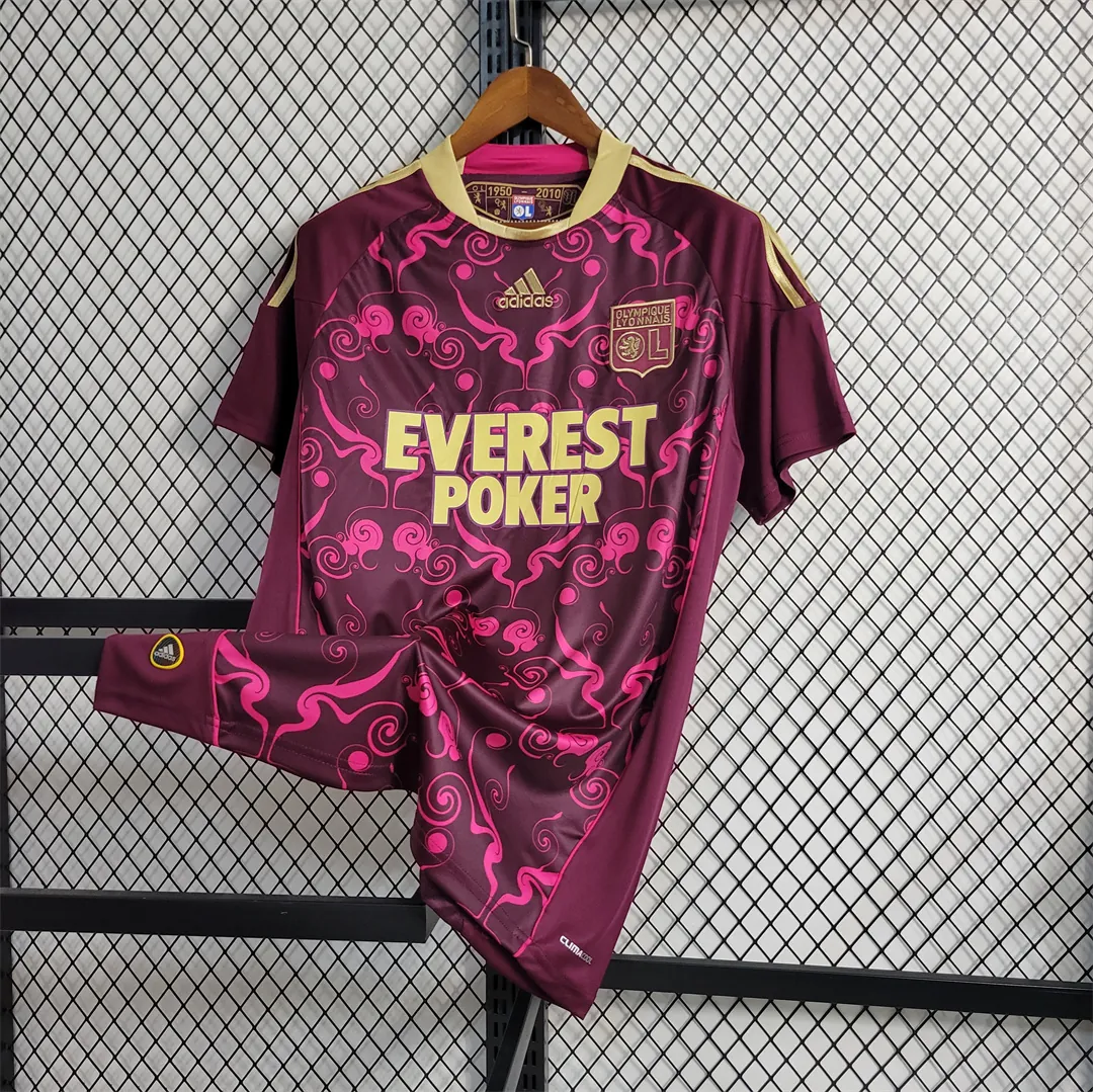 10-11 Lyon red away 8