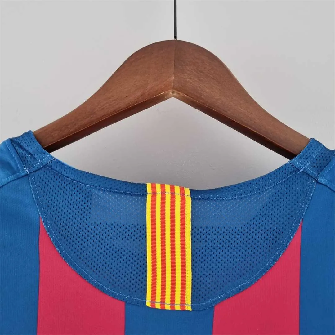 05-06 Barcelona home long sleeve 10