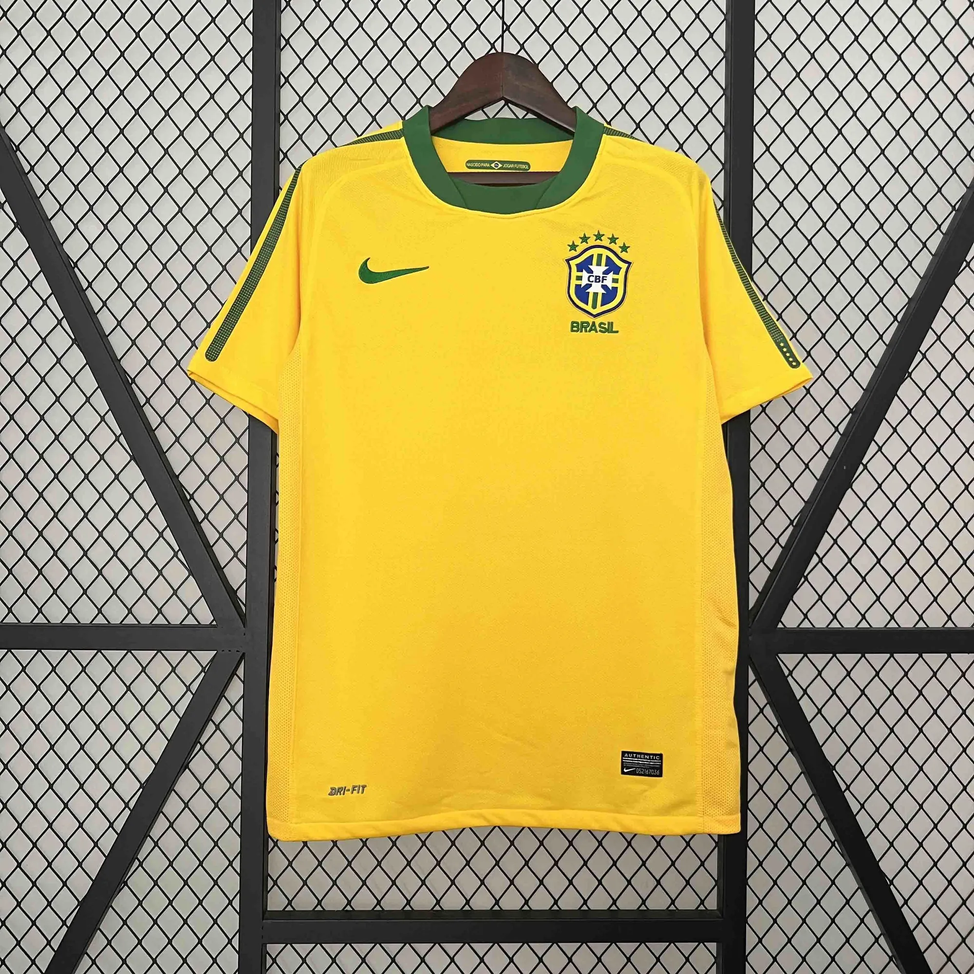 2010 Brazil Home Retro Kit Vintage Shirt Football AAAAJersey Supplier 8