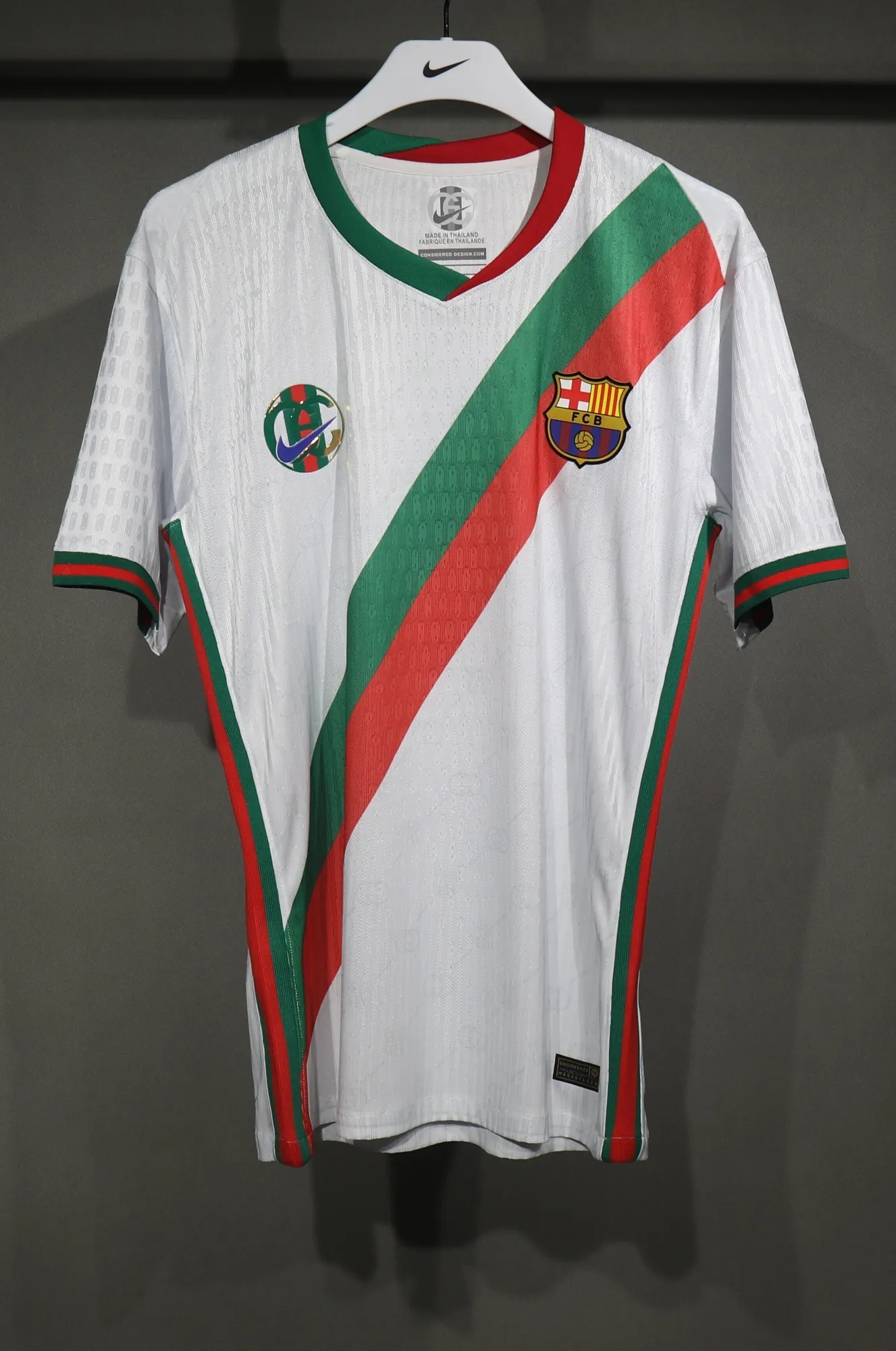 25-26 Barcelona X Gucci Joint Edition Kit Player Version T-Shirt AAAAJersey Supply Yupoo 5