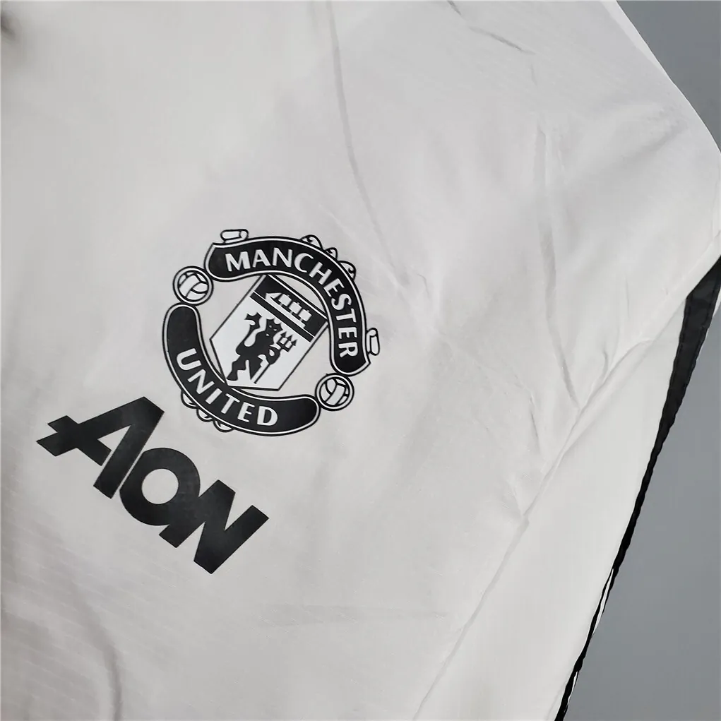 20-21 Manchester United whiteblack border windbreaker 6