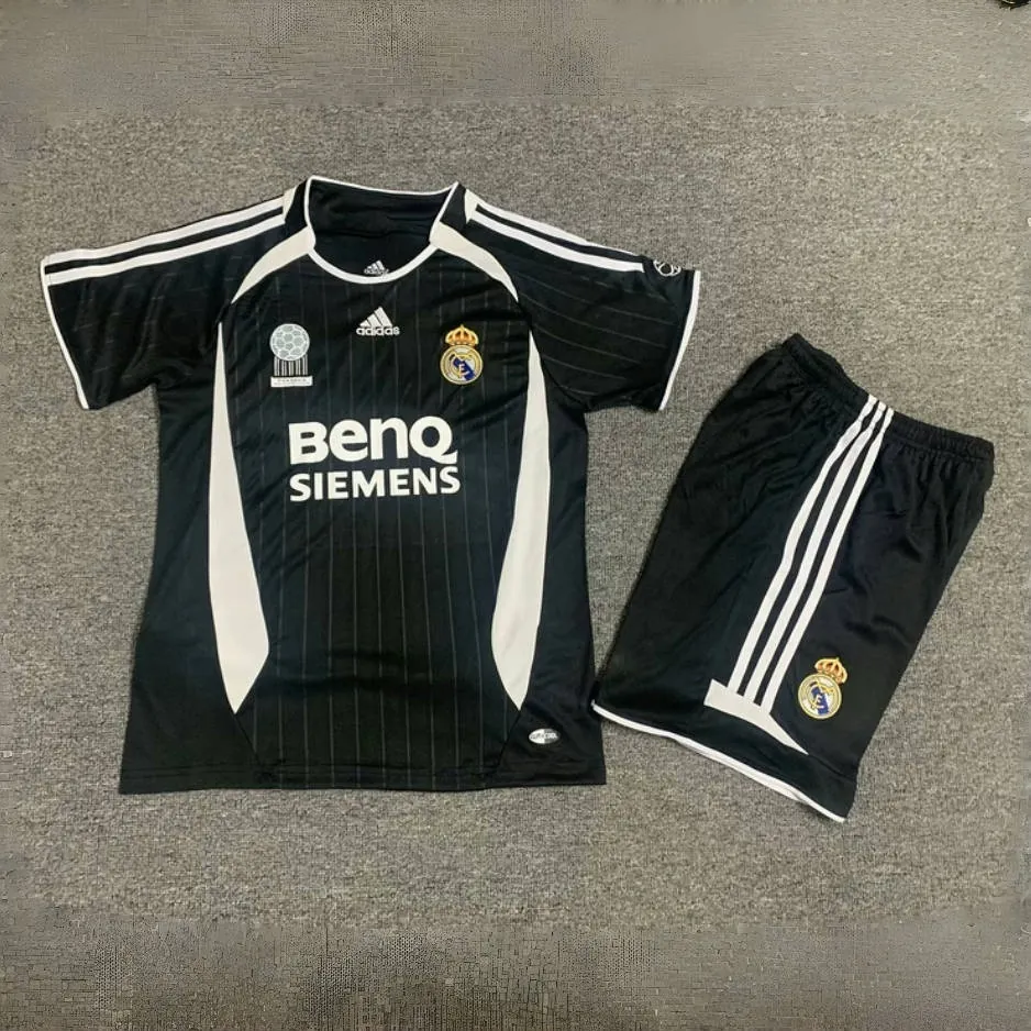 06-07 Real Madrid Away Retro Kid Kits Vintage Youth Apparels AAAAJersey Supplier Yupoo 4