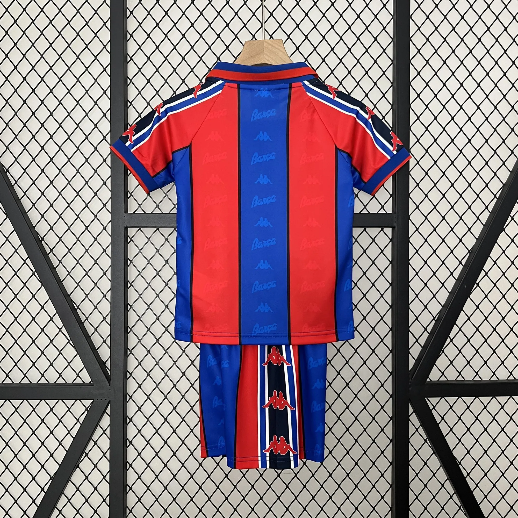 95-97 Barcelona Home Retro Kid Kits Youth Apparels AAAAJersey Wholesale Yupoo 1