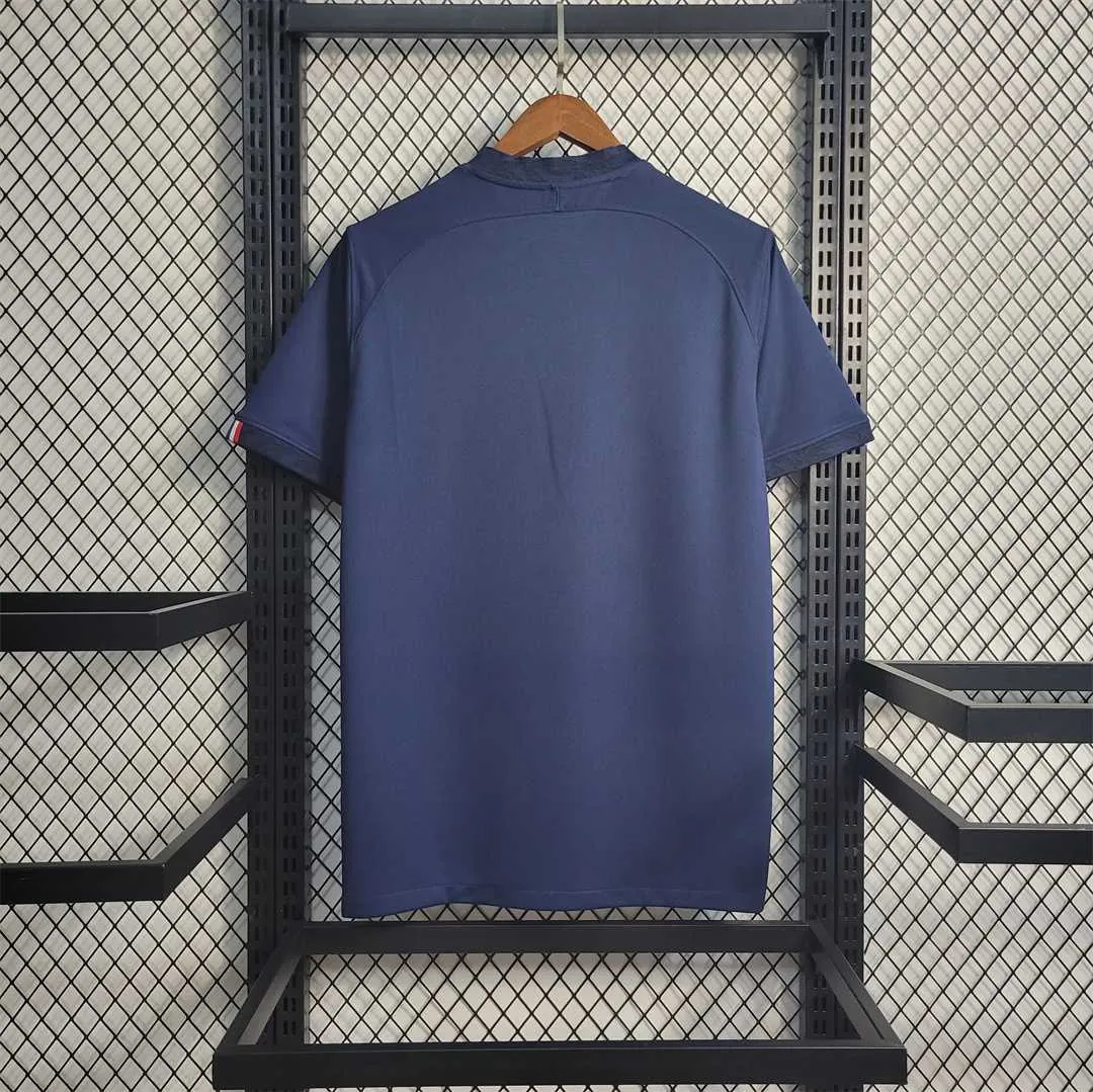2022 France home 5