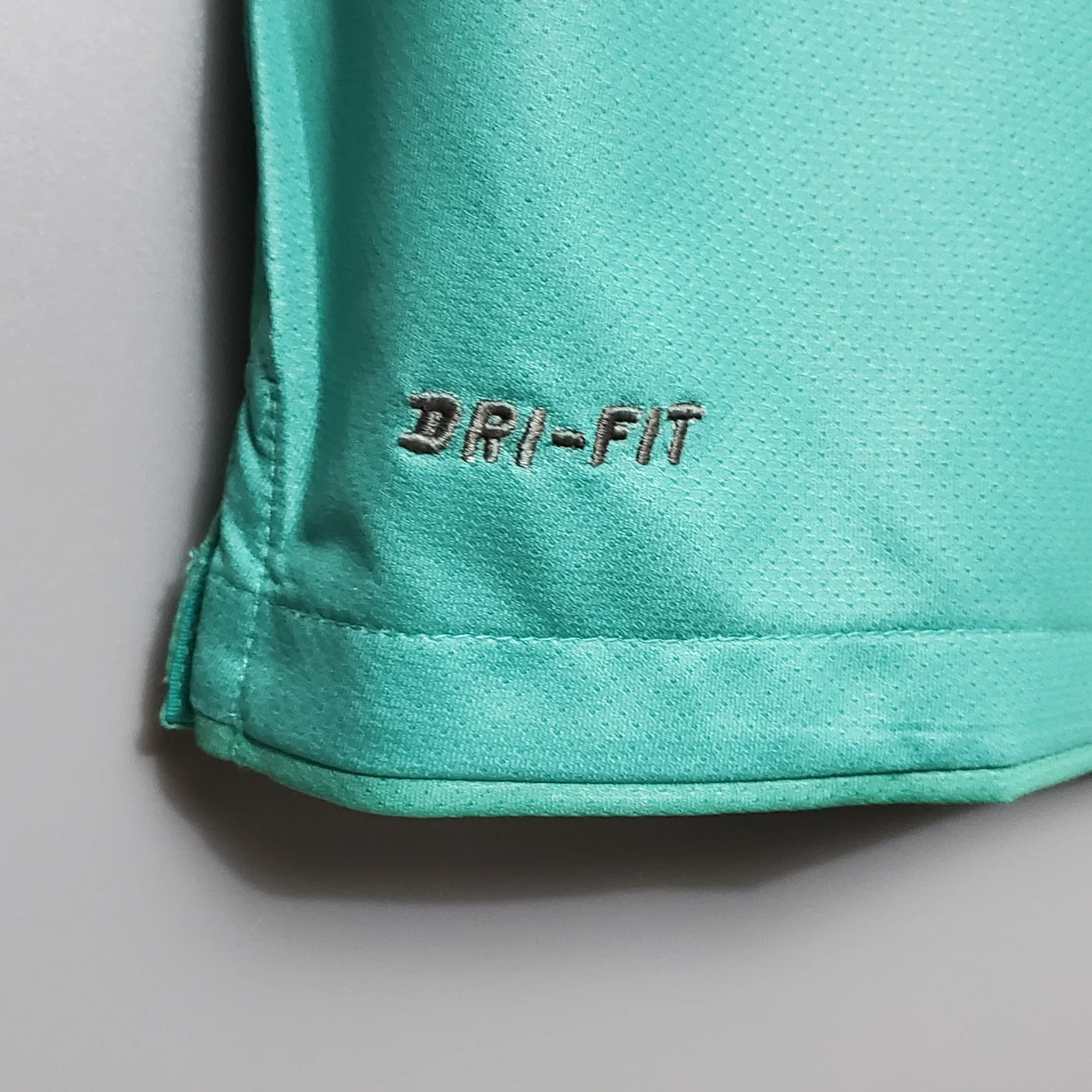 10-11 Barcelona away 6