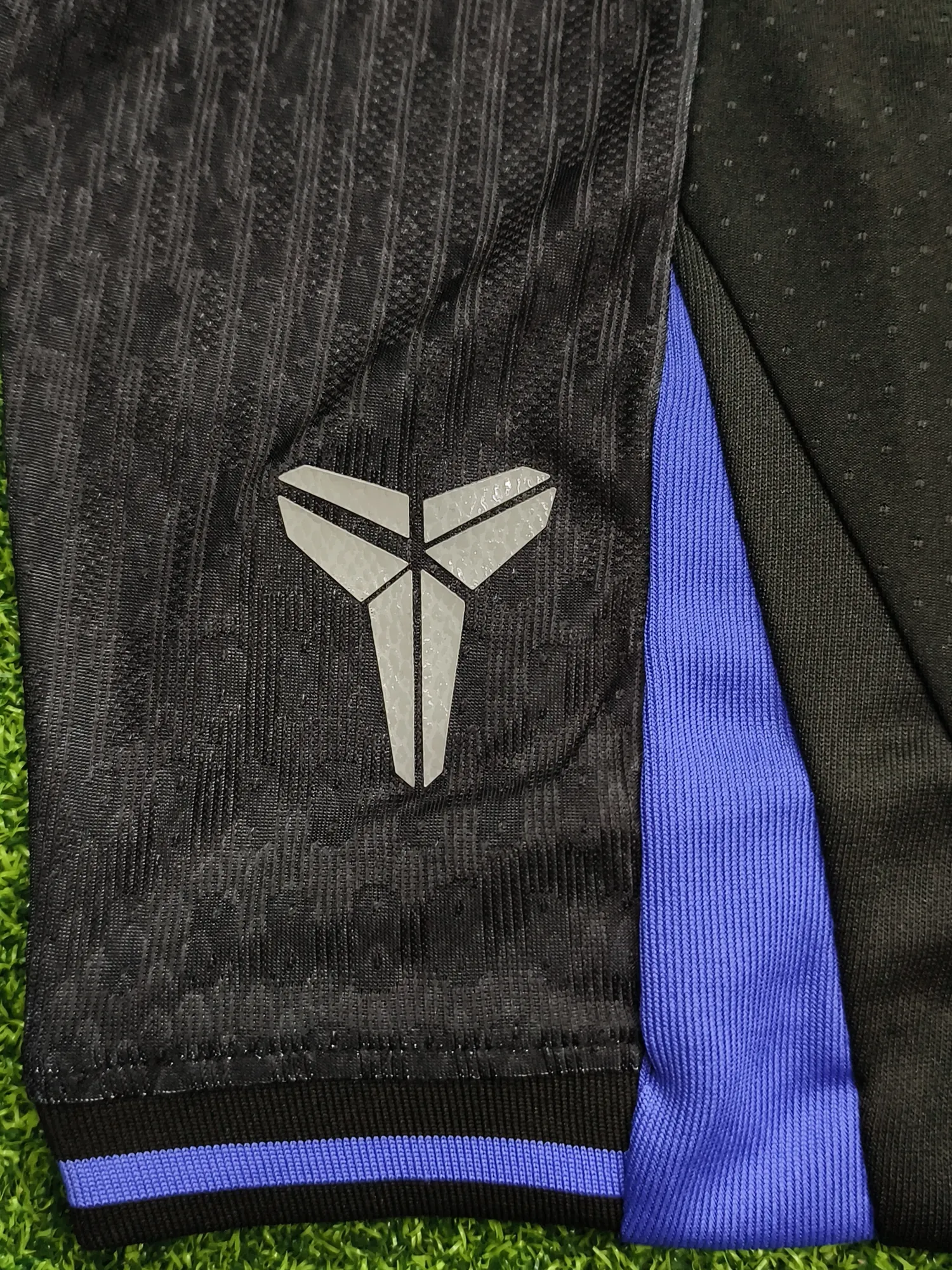 25-26 Kid Barcelona X Kobe Away Kit Player Version Youth Apparels AAAAJersey Supplier Yupoo 4