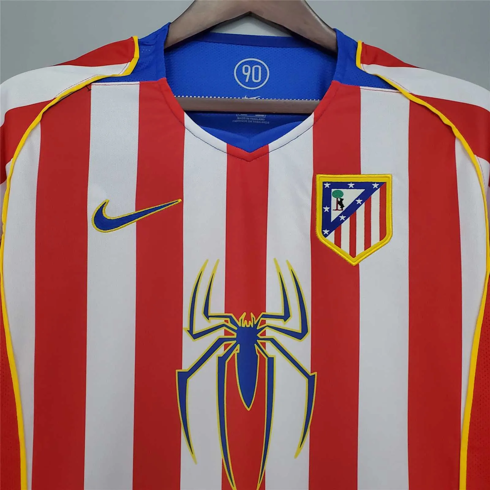 04-05 Atletico Madrid Home Kit Retro Football Vintage Uniform AAAAJersey Supply Yupoo 6