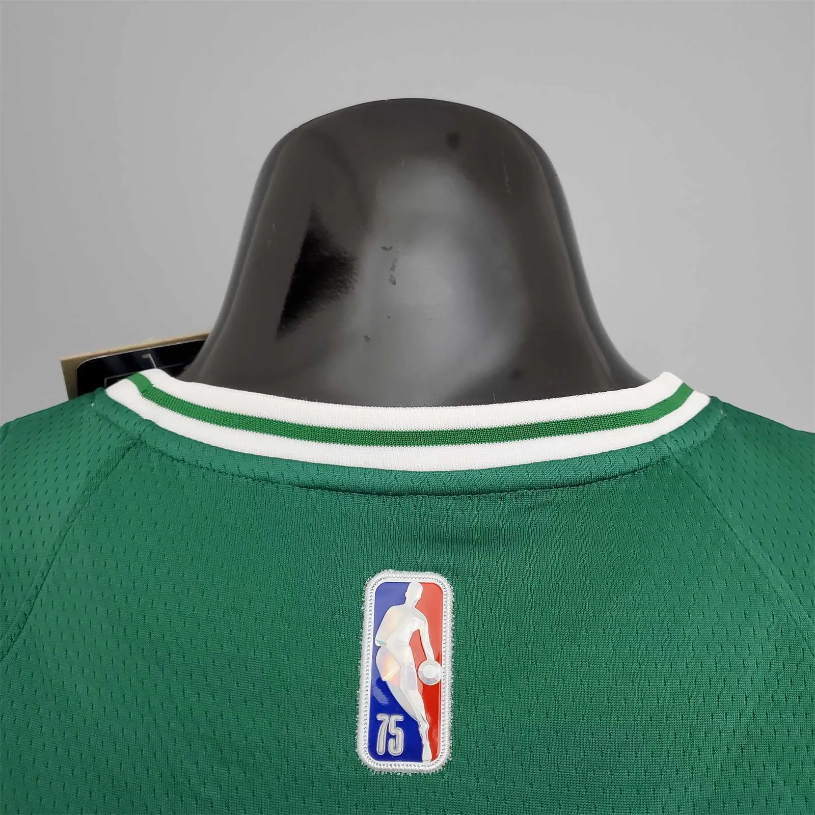 2022 season irving#11 Celtics City Edition Green 4