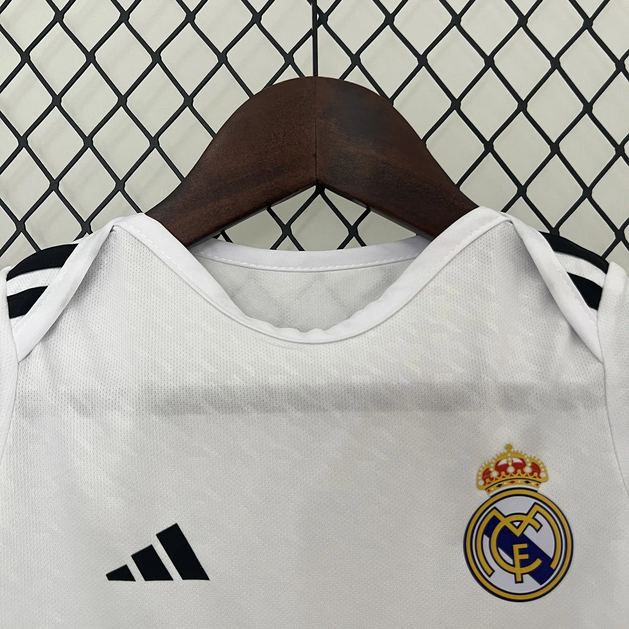 24-25 Real Madrid Home Baby Uniform Best Wholesale Yupoo 3