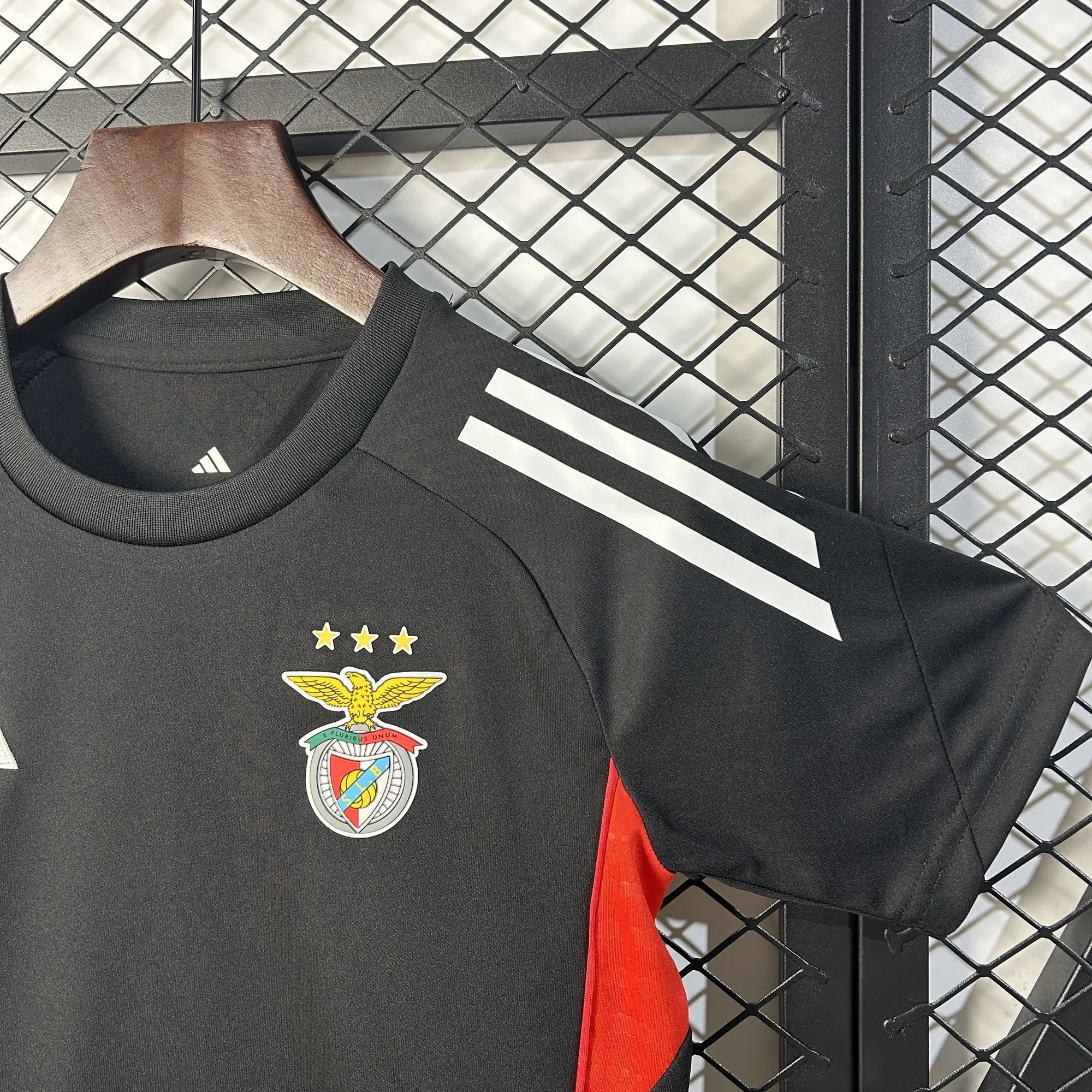 25-26 Benfica Black Pre-Match Kid Kits Youth Apparels Sino AAAAJersey Supply Yupoo 7
