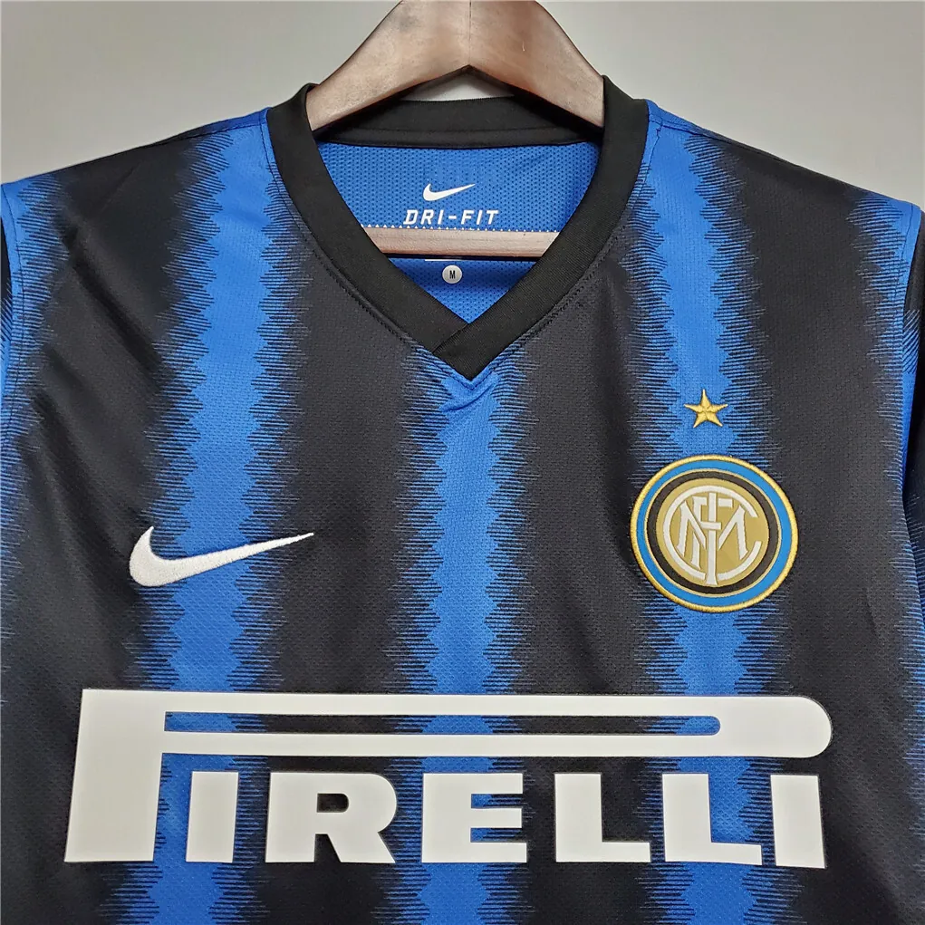 10-11 Inter Milan home long-sleeved 9
