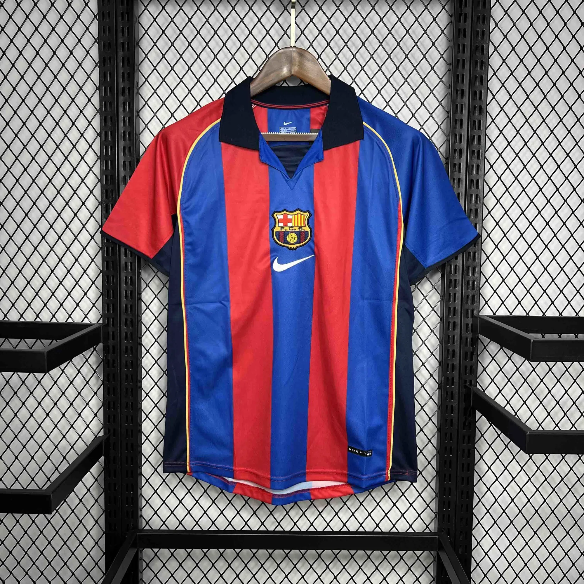 04-05 Barcelona Home Retro Kit Vintage Shirt AAAAJersey Wholesale Yupoo-1 5