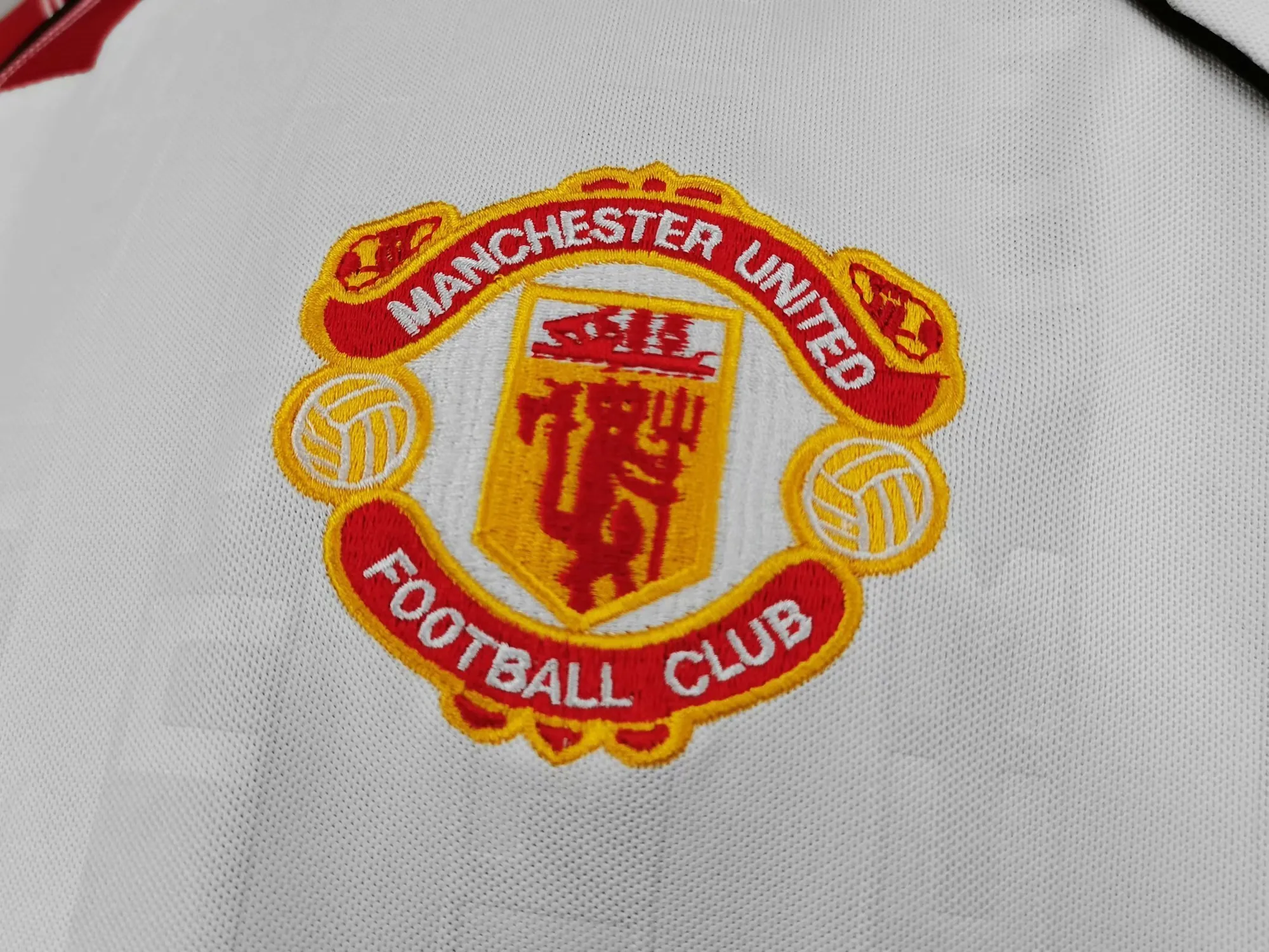 88-89 Manchester United away white 4