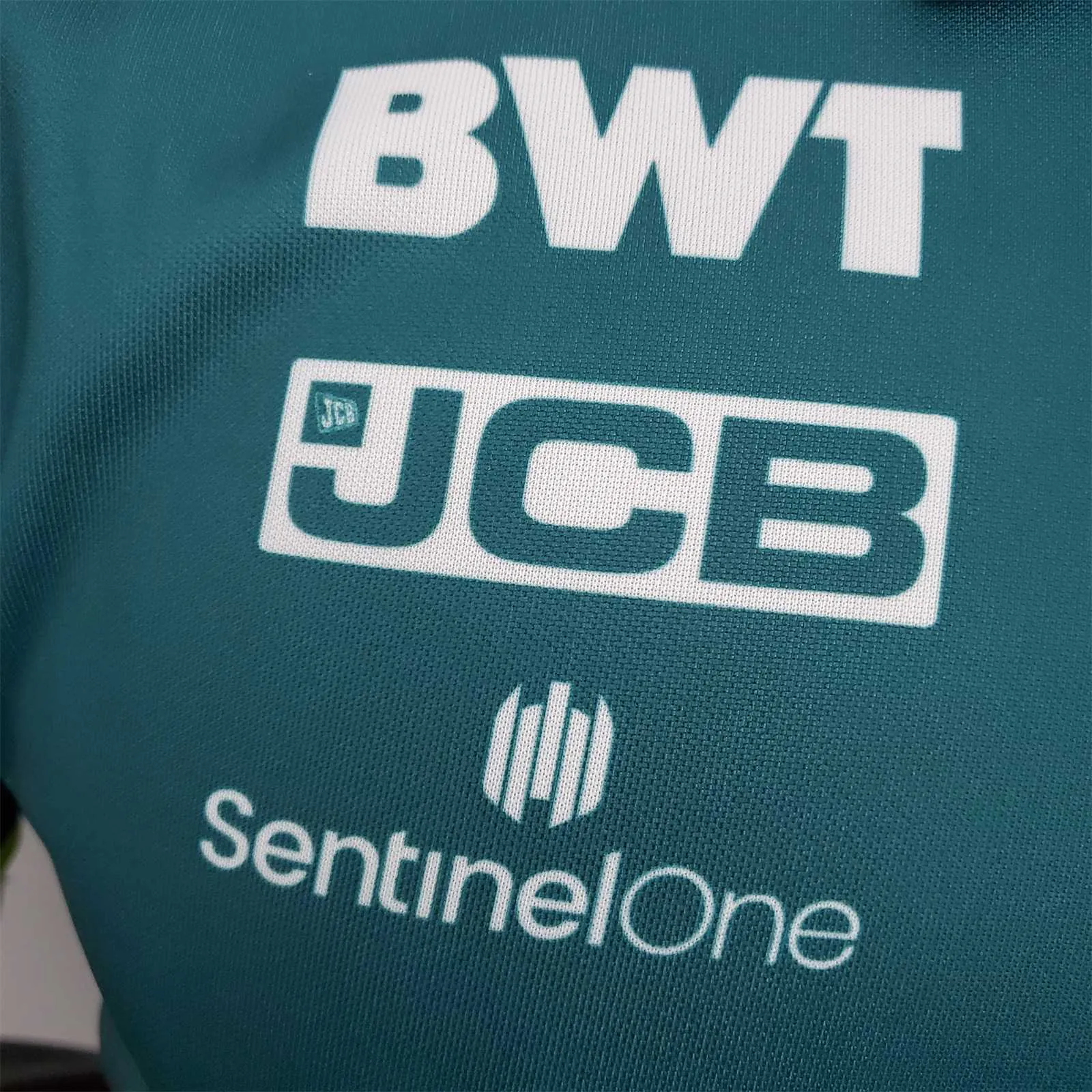 FI Formula One stadium service Aston Martin polo 11