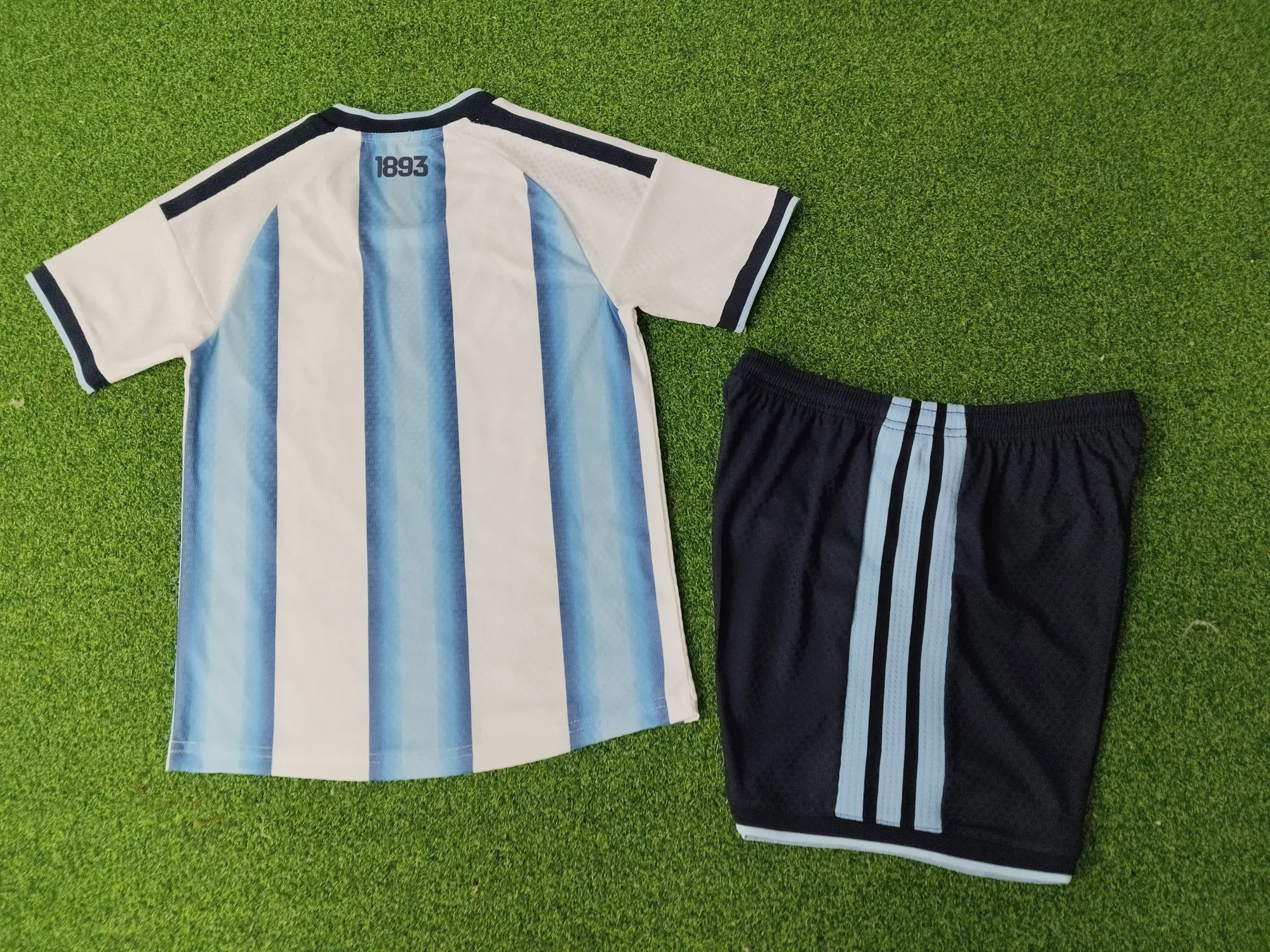 2026 World Cup Argentina Home Kid Kits Player Version Children Sets AAAAJersey Supplier Yupoo 5