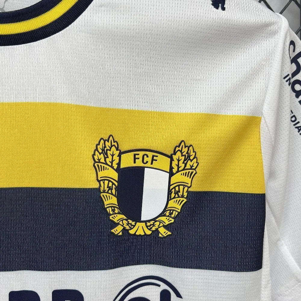 25-26 Famalicao Home Kit Football T-Shirt AAAAJersey Supply Yupoo 4