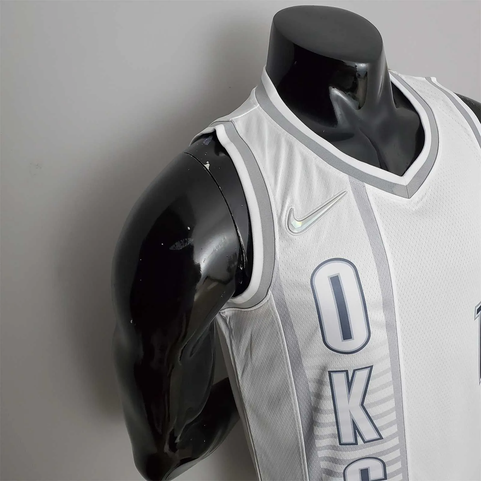 75th Anniversary 2202 Season Oklahoma City Thunder GEORGE#13 City Edition White NBA Jersey 3