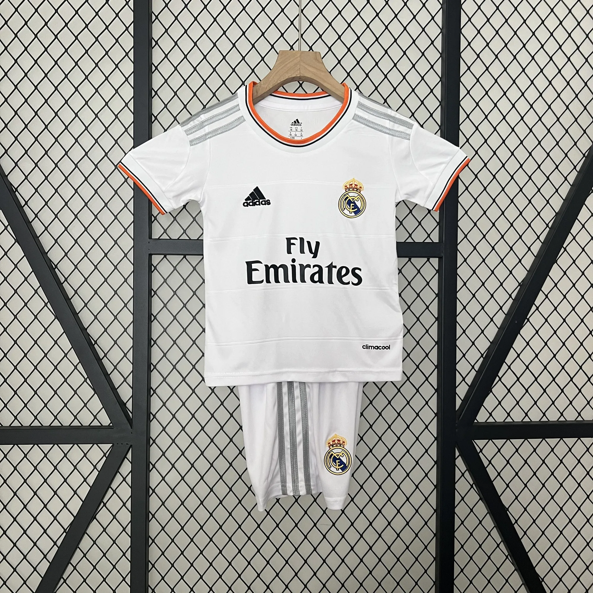 13-14 Real Madrid Home Retro Kid Kits Children Sets Jersey Supplier Yupoo 11