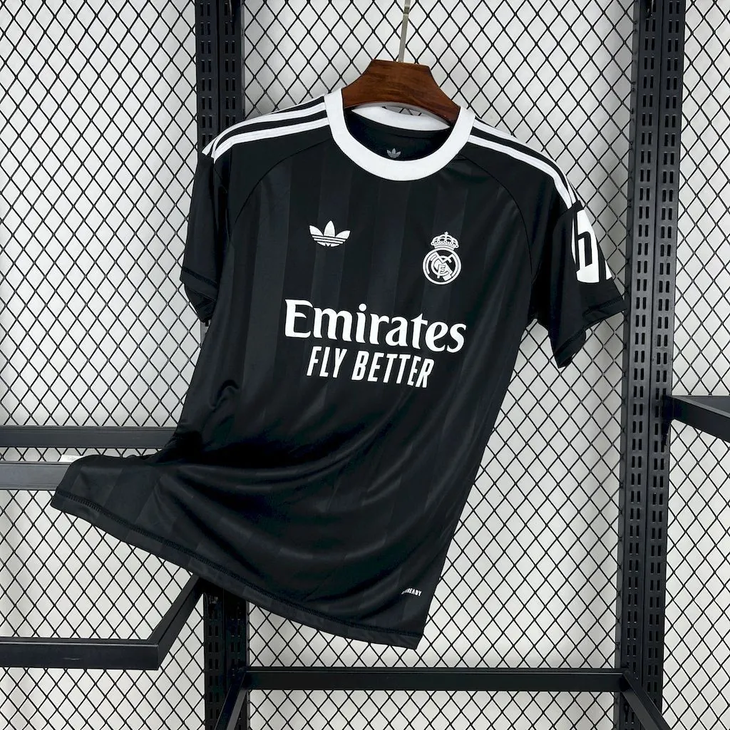 25-26 Real Madrid Black Goalkeeper Shirt Football Uniform AAAAJersey Supply Yupoo 7