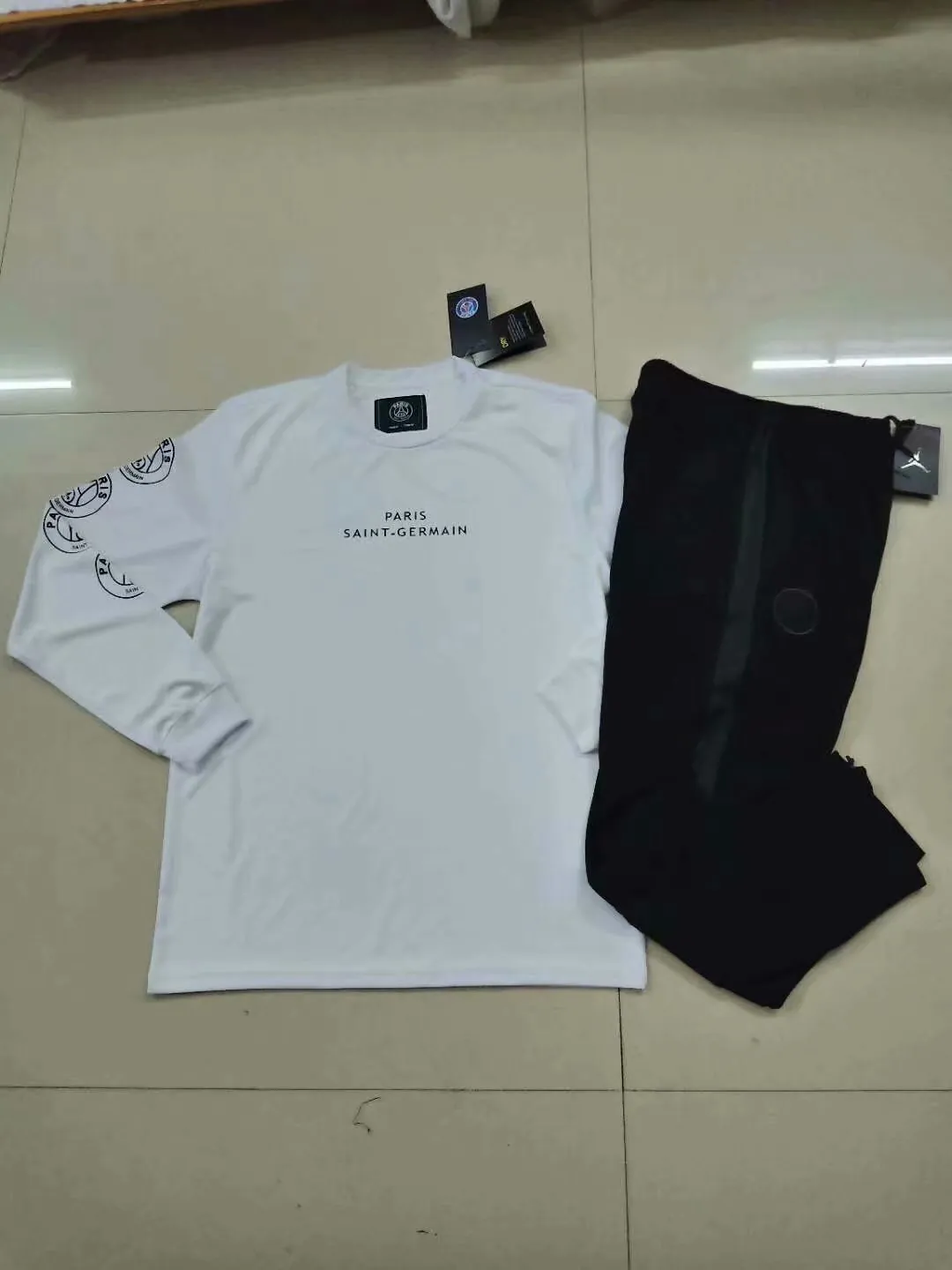 Football T-shirt 41