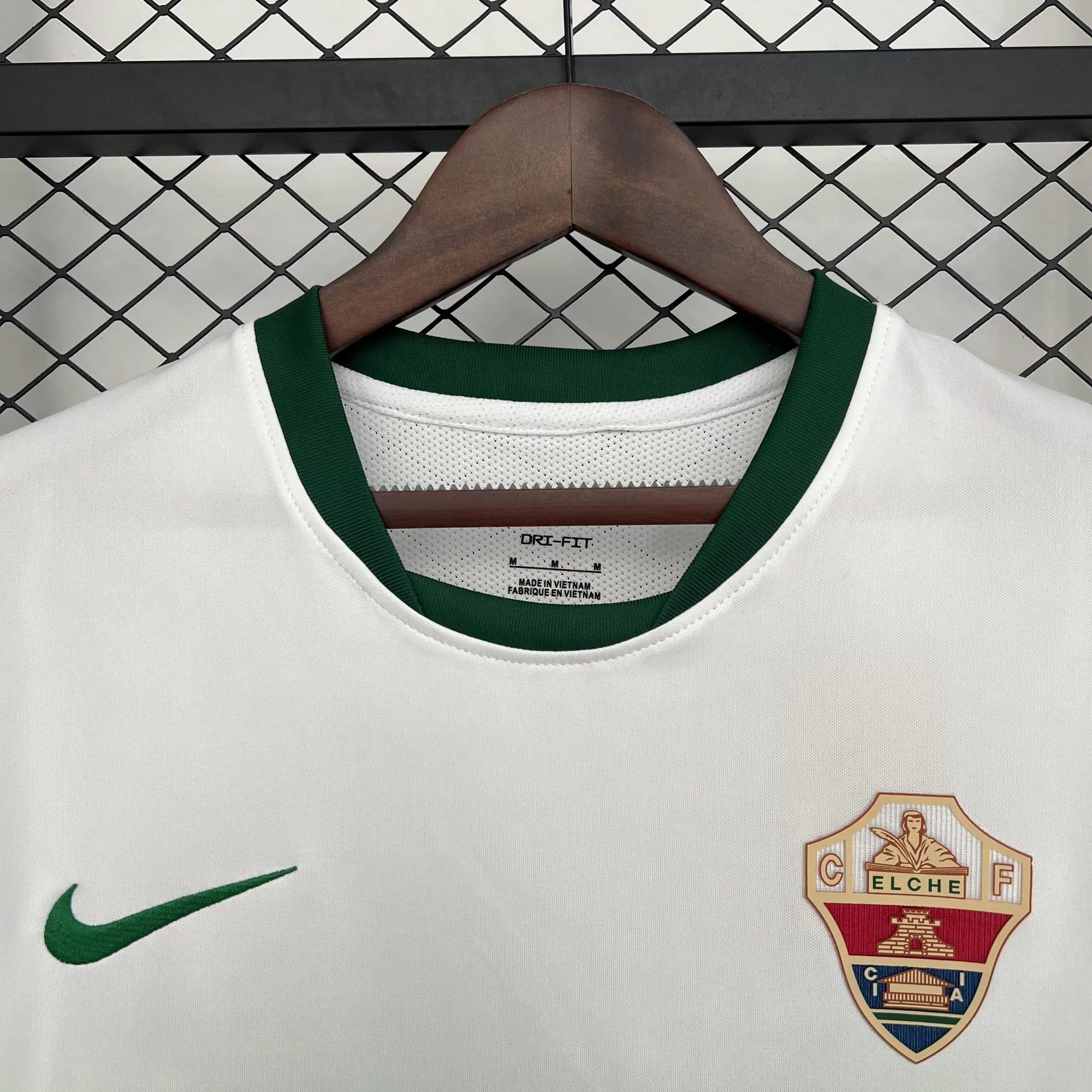 25-26 Elche Home Kit Football Apparels Sport Shirt AAAAJersey Supplier Yupoo 1