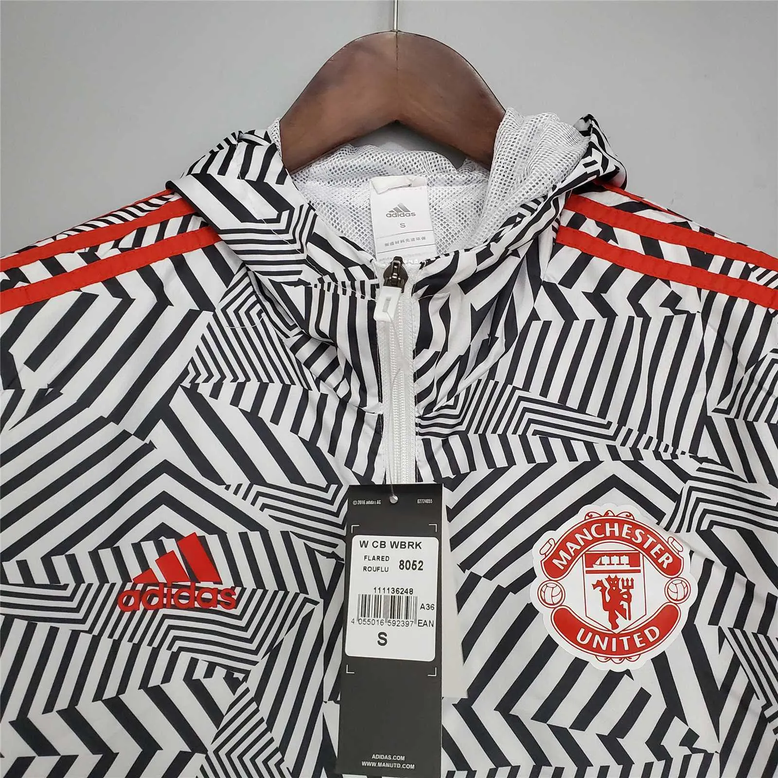 21-22 Manchester United Black-White Stripes Windbreaker 7