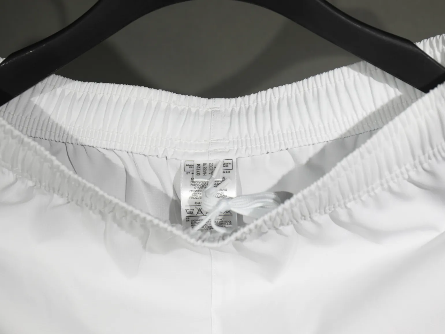 17-18 Real Madrid Home Retro Kit Vintage Player Version Sino Shorts AAAAJersey Dropship Yupoo 2