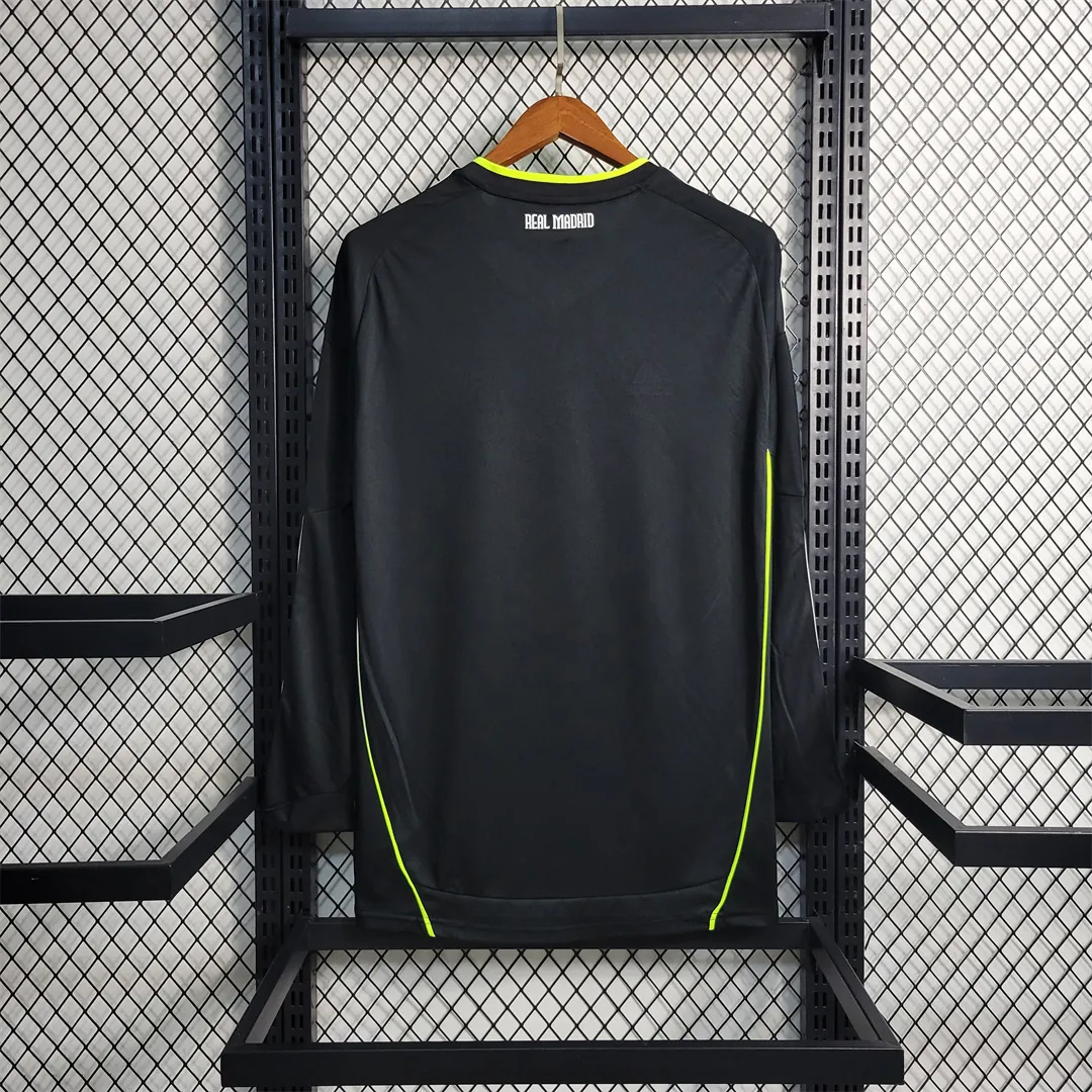 10-11 Real Madrid away long sleeve 4