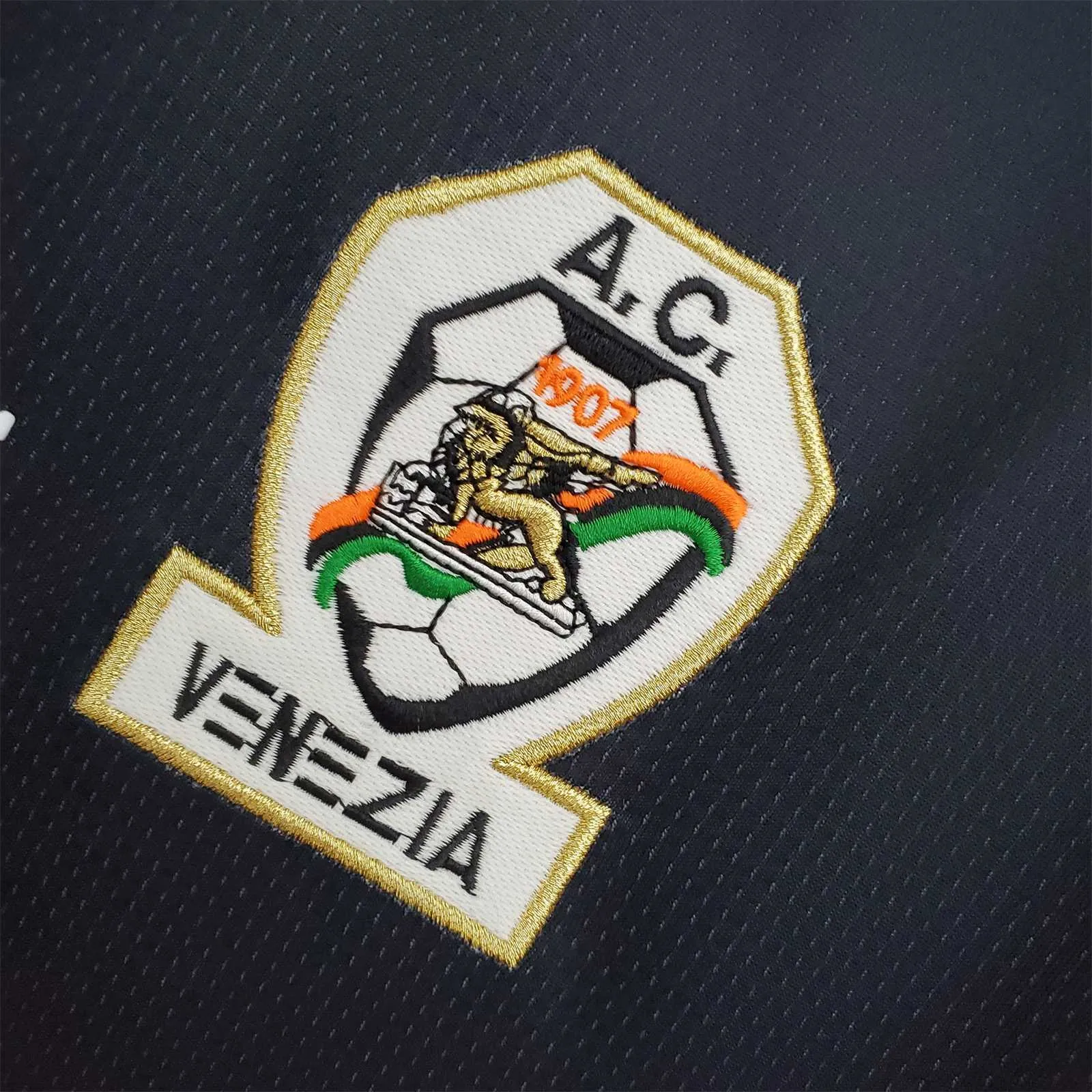 97-98 Venezia home 2