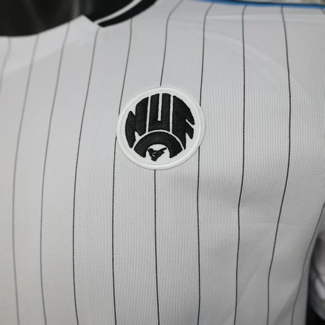 25-26 Newcastle United Casual Retro Style Football Shirt Apparels AAAAJersey Wholesale Yupoo-1 3
