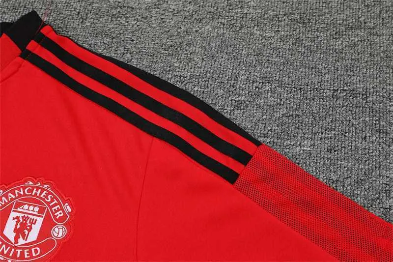 Manchester United Polo red crew neck 4