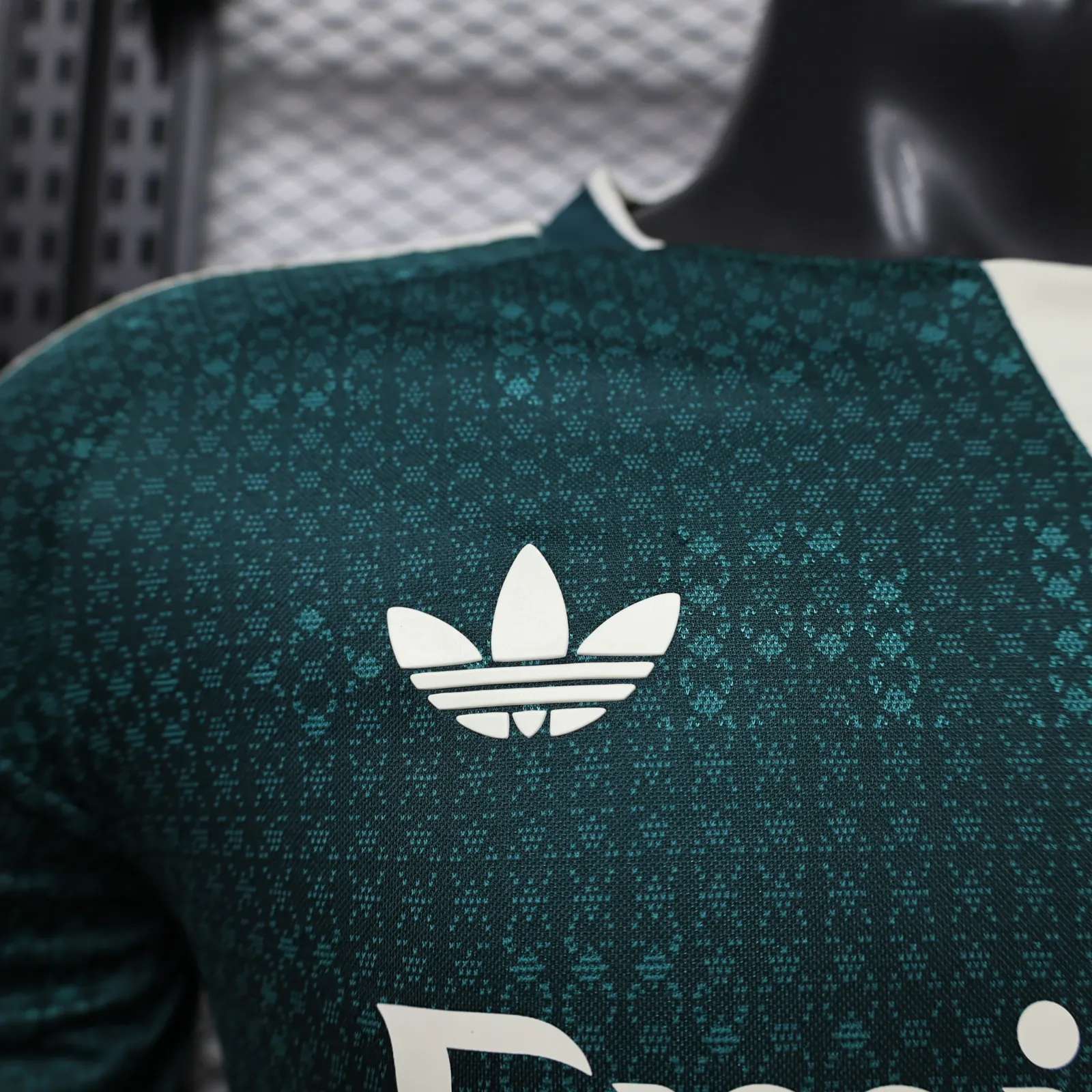 26-27 Real Madrid Away Kit Player Version Football Long Sleeve Shirt AAAAJersey Supply Yupoo 9 6