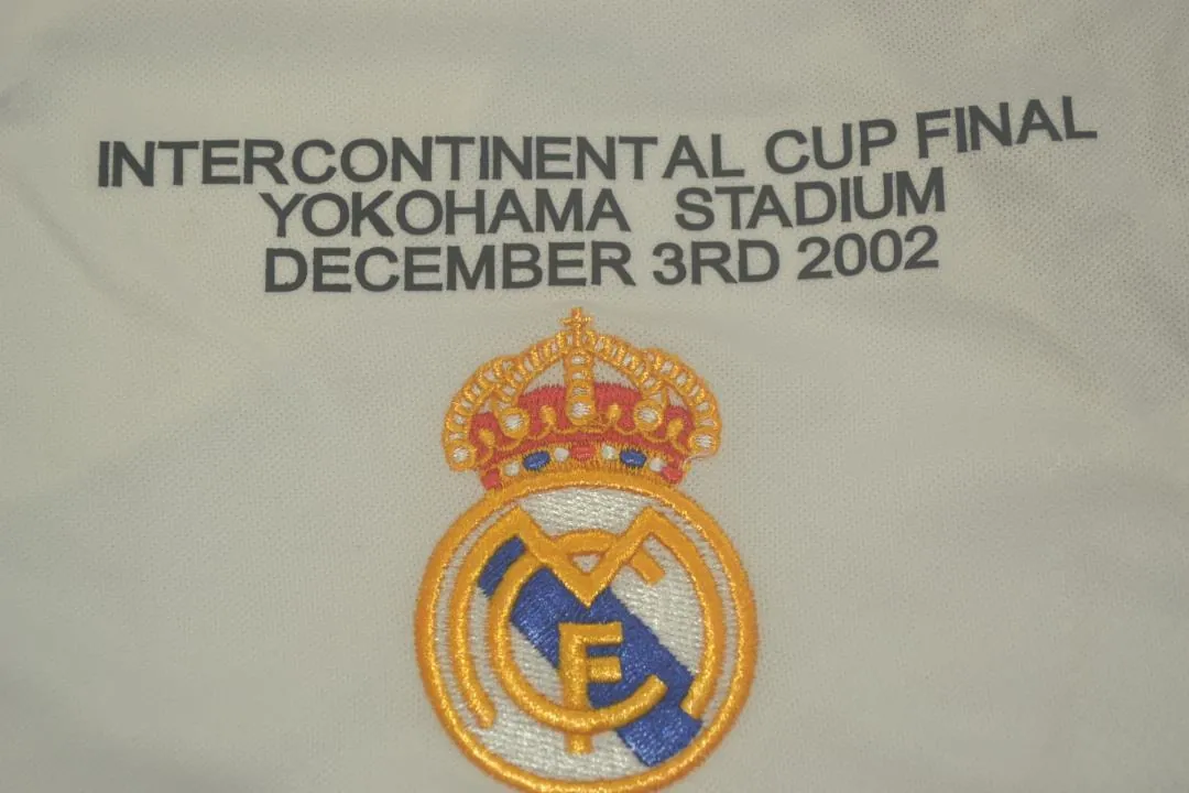 01-02 Real Madrid home 9