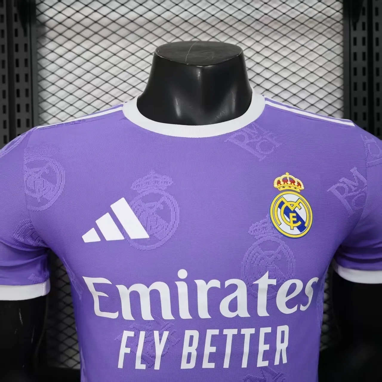 25-26 Real Madrid OG Special Edition Kit Purple Player Version Shirt AAAAJersey Wholesale Yupoo 1