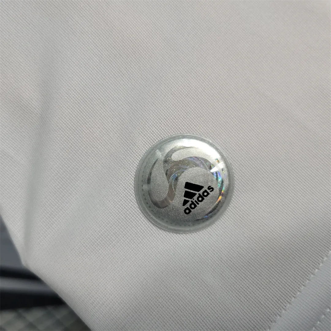 09-10 Real Madrid home 10