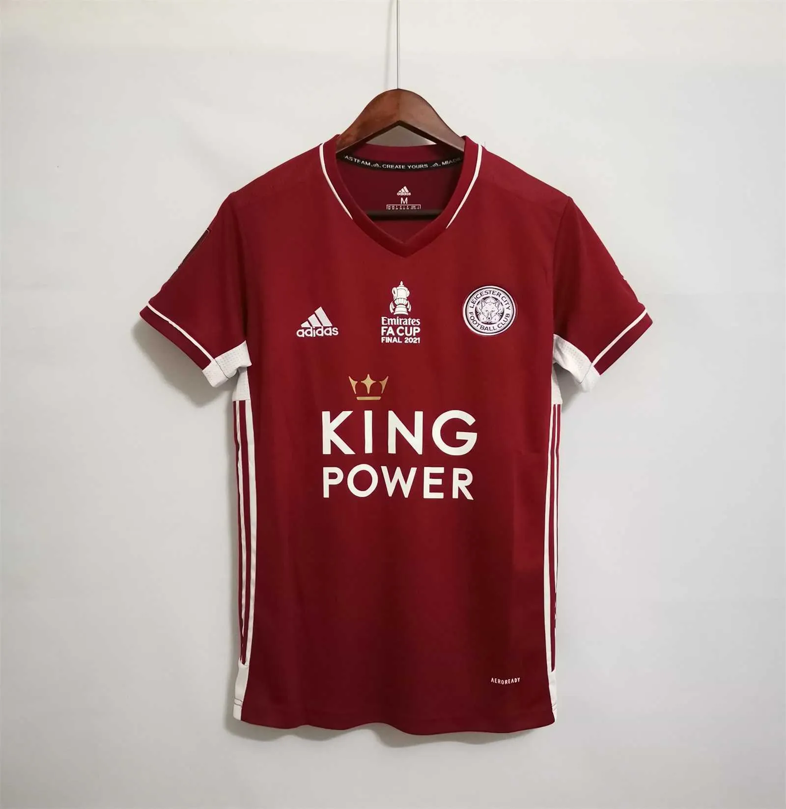 20-21 Leicester City third away with FA cup sponsers 16