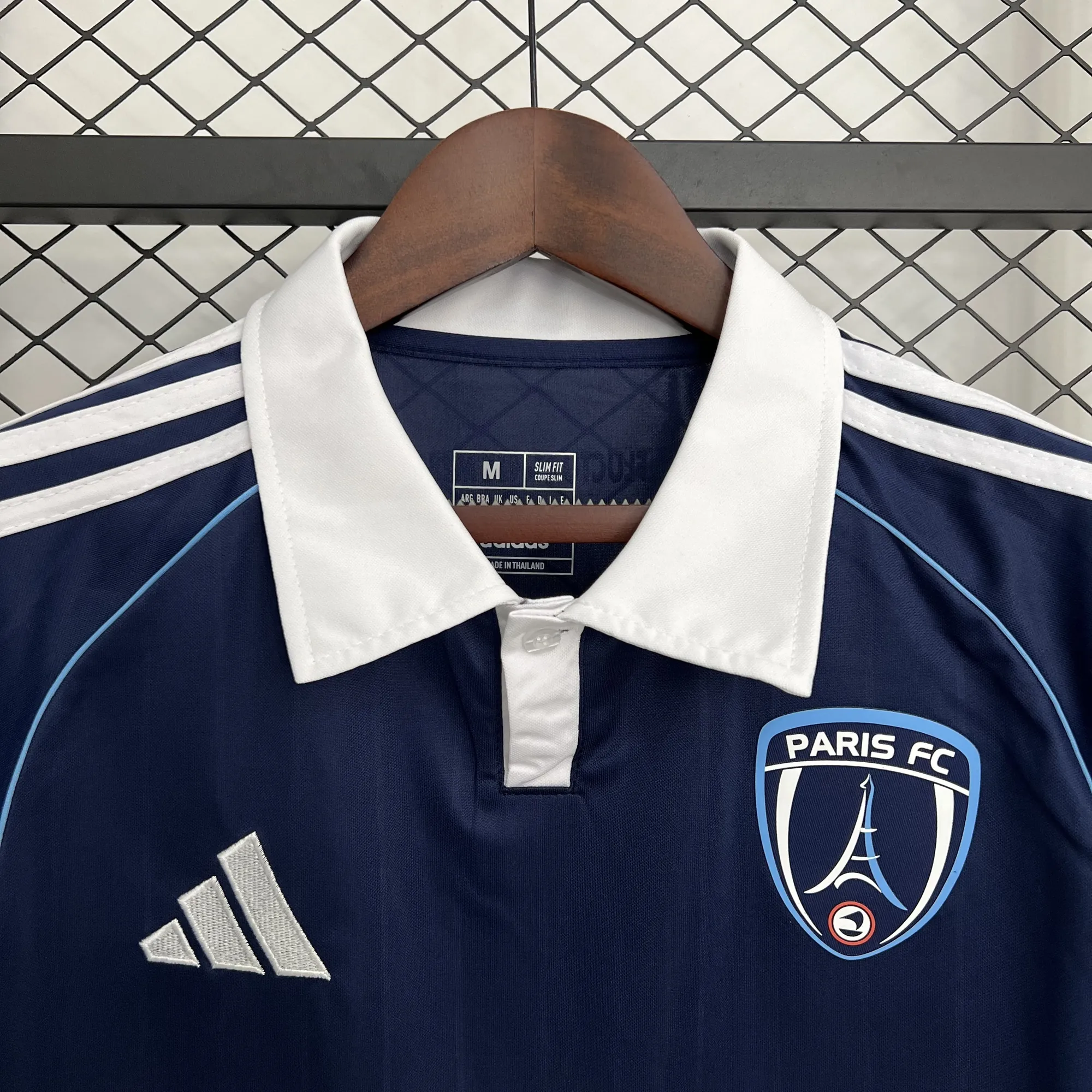 25-26 Paris FC Home Kit Polo Shirt Maillotfoot Apparels ete AAAAJersey Wholesale Yupoo 1