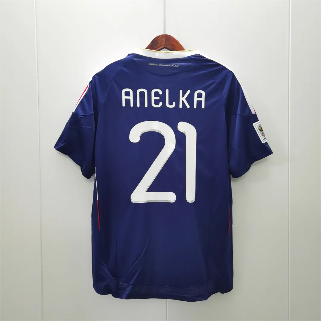 2010 France home 6