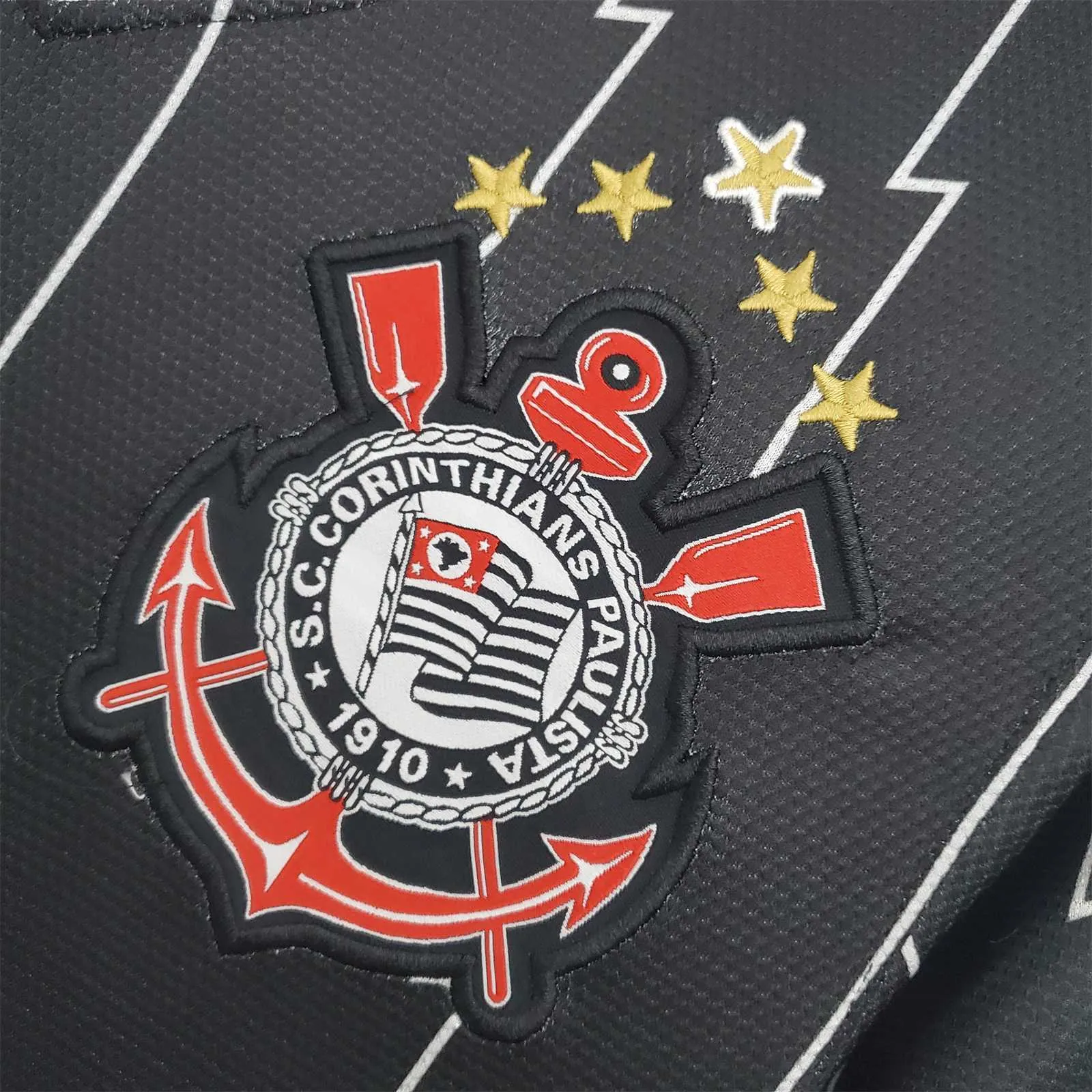 11-12 Corinthians away 4