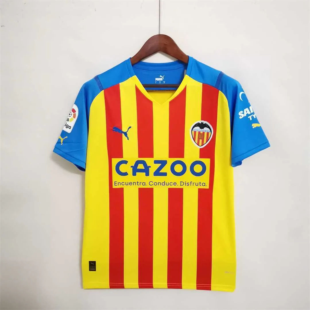 22-23 Valencia third away 11