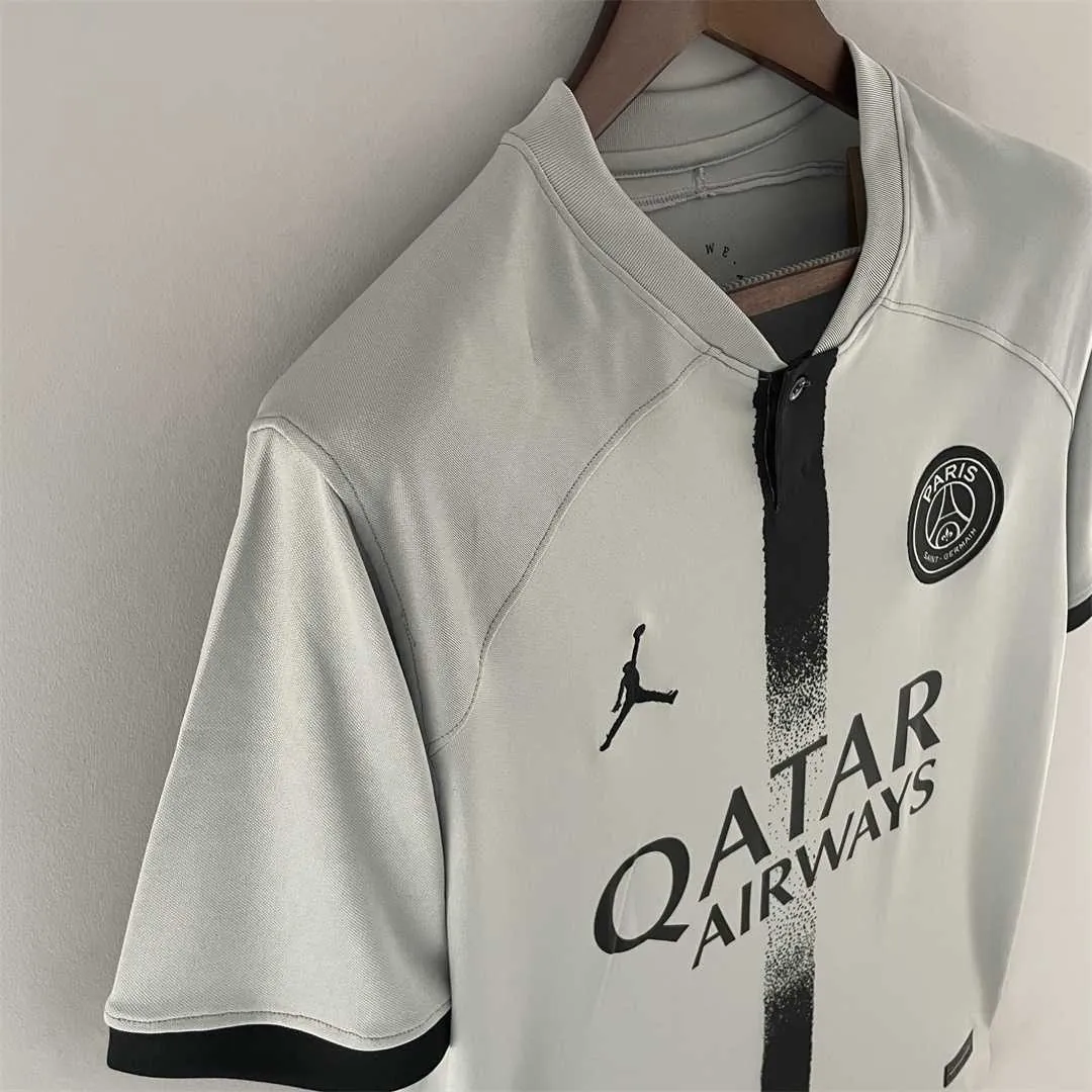 22-23 PSG away1684405160000 3