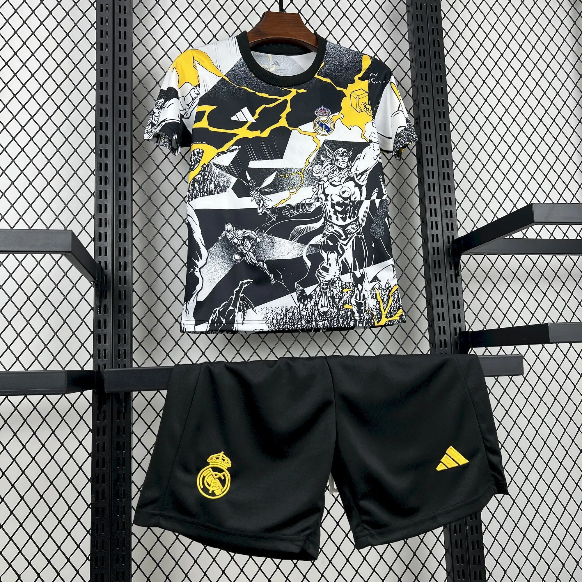 25-26 Real Madrid Pre-Match Soccer Kid Kits Youth Apparels AAAAJersey Dropship Yupoo 2